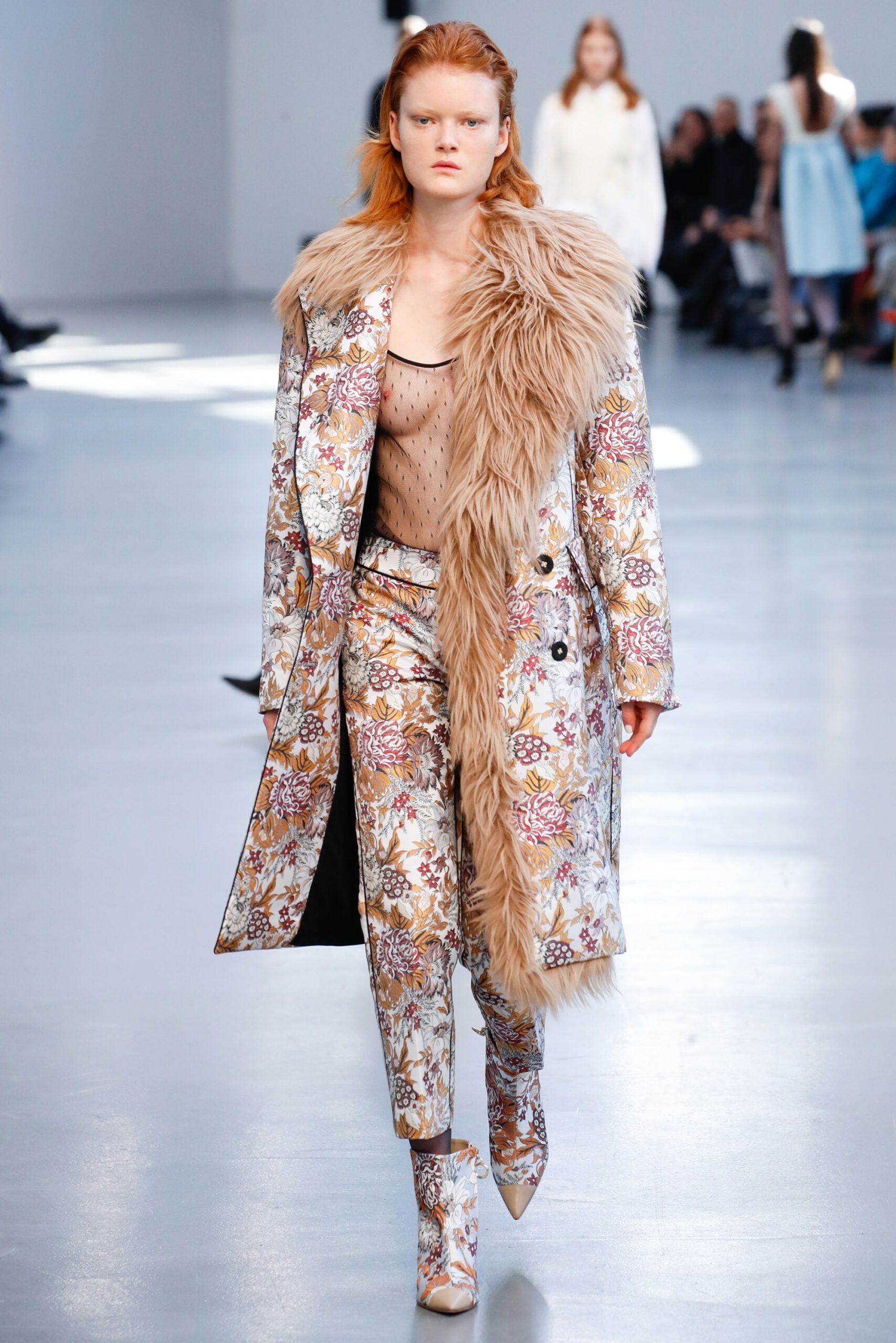 multi silk long-sleeve collared fitted floral buttoned coat
