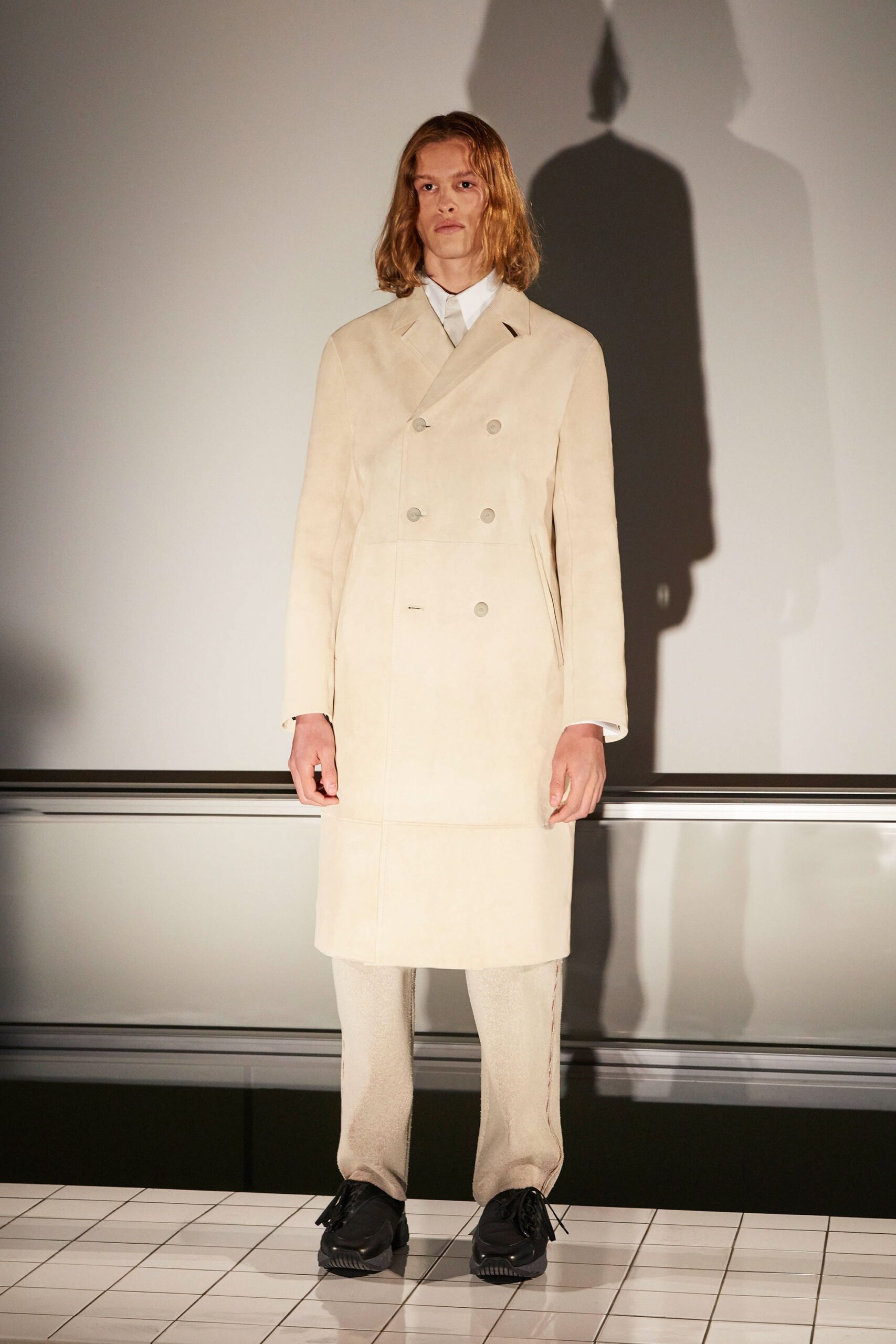 beige suede long-sleeve collared fitted buttoned coat