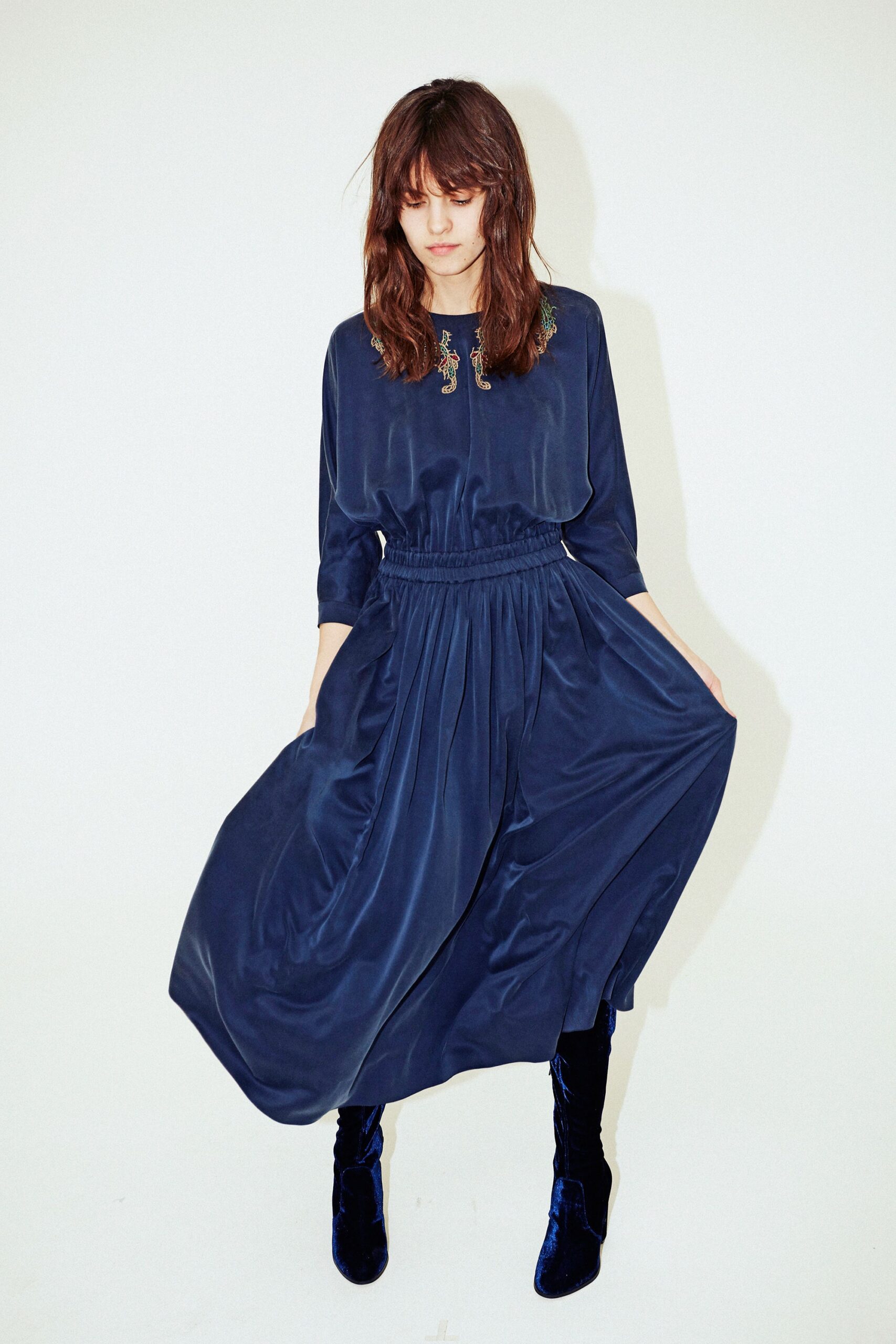 blue silk relaxed maxi dress with boots