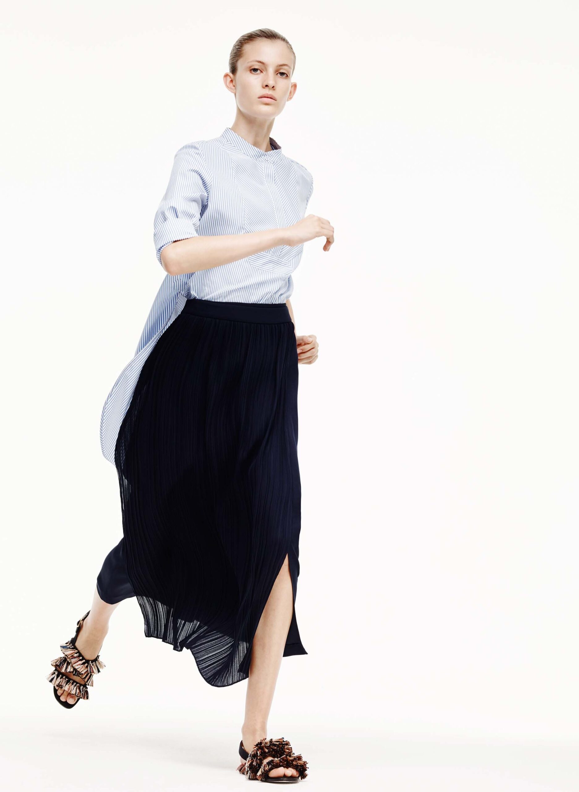 black chiffon slit fitted high-waisted pleated flowing skirt