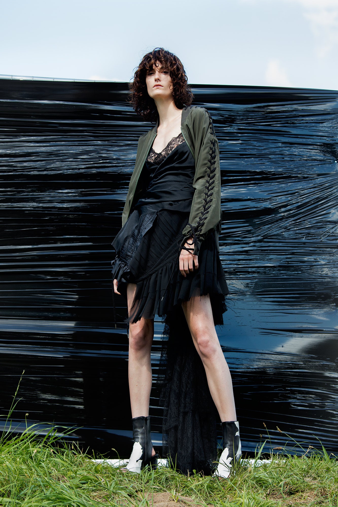 green cotton long-sleeve collared relaxed zippered jacket