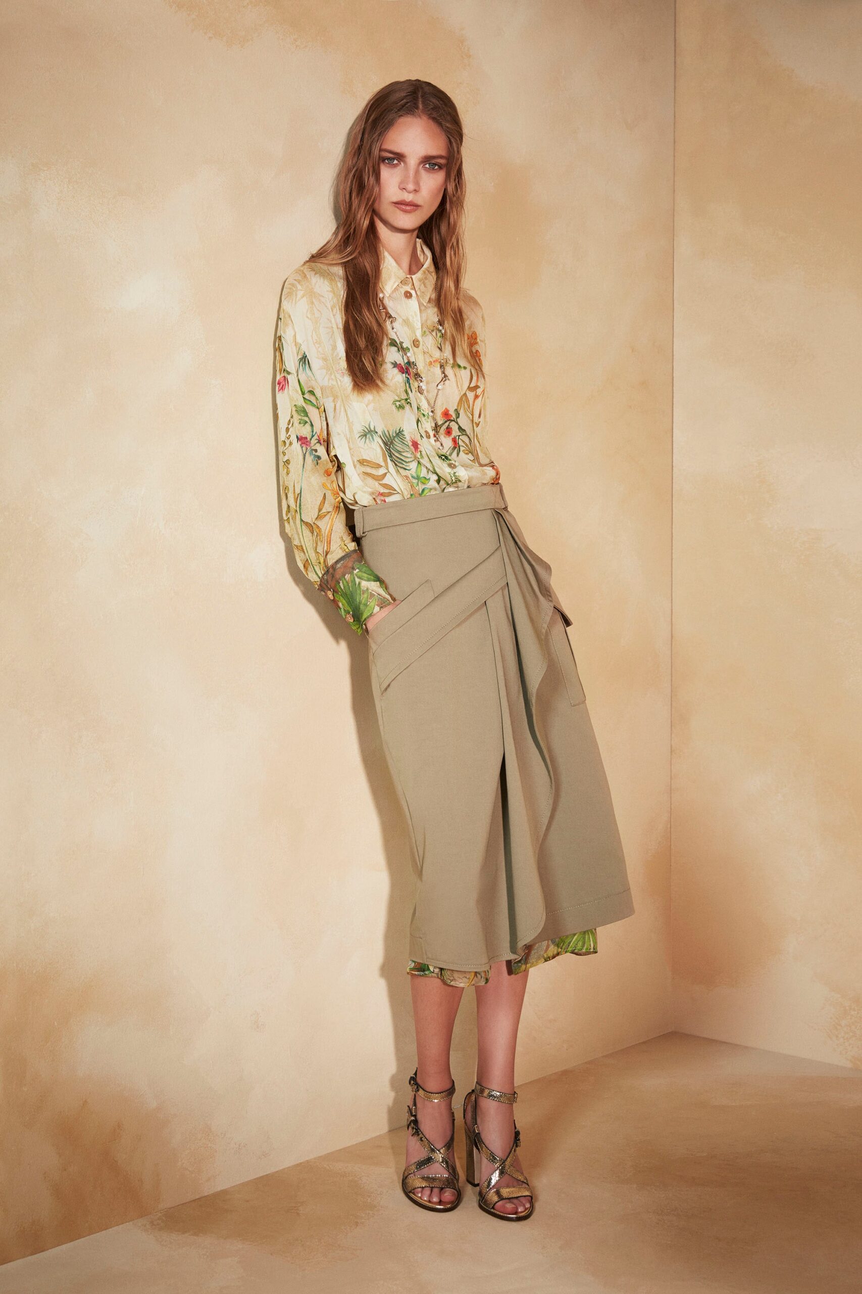 beige cotton fitted pleated midi skirt