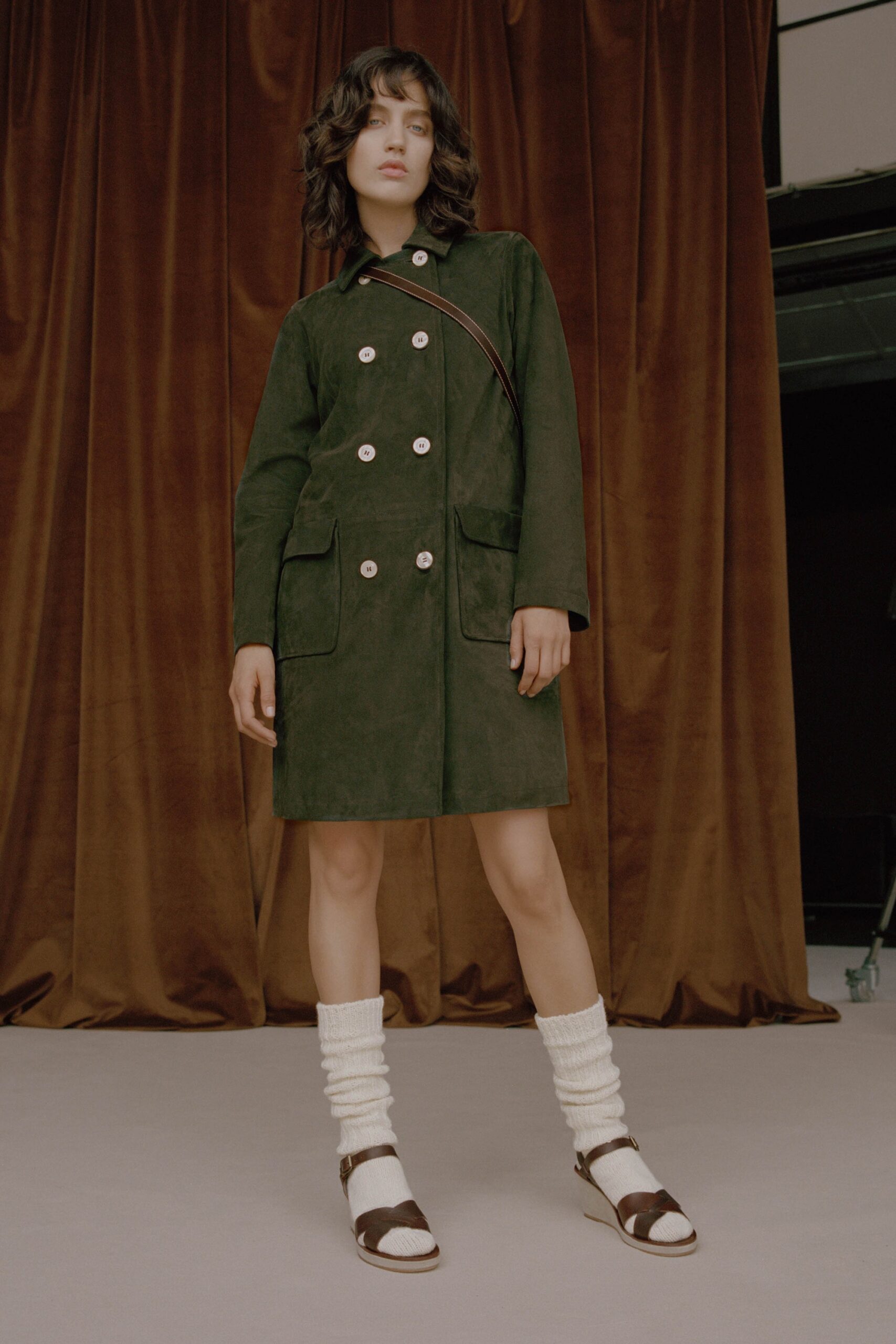 green suede long-sleeve collared fitted pockets short coat