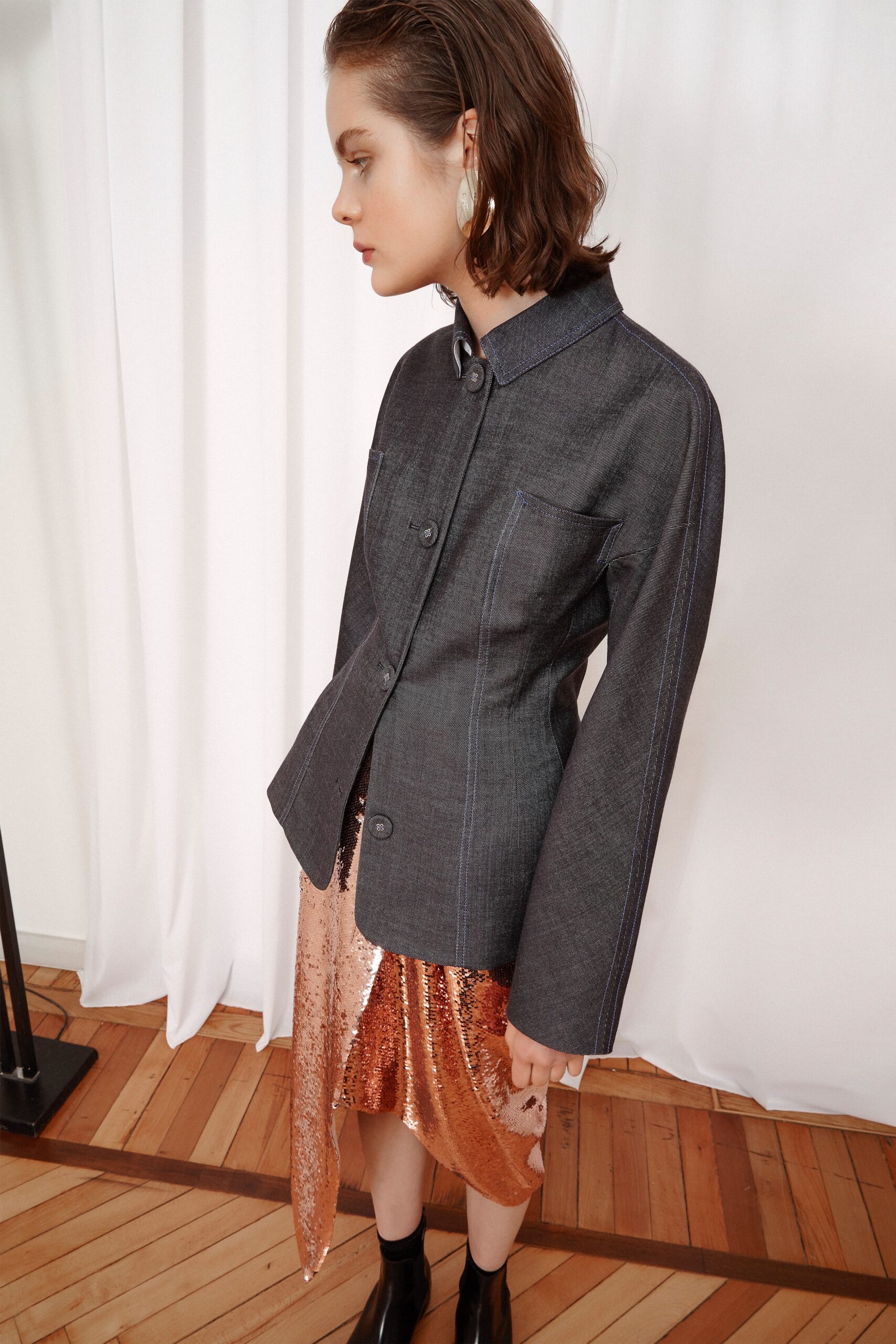 gray denim long-sleeve collared structured buttoned jacket