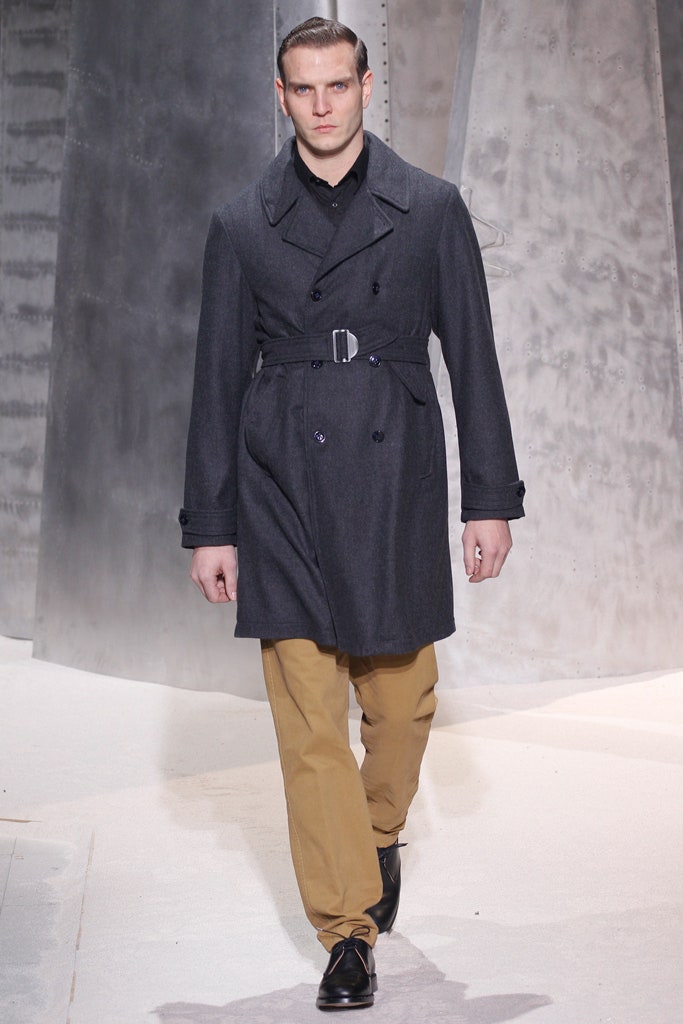 gray wool long-sleeve collared tailored belted trench
