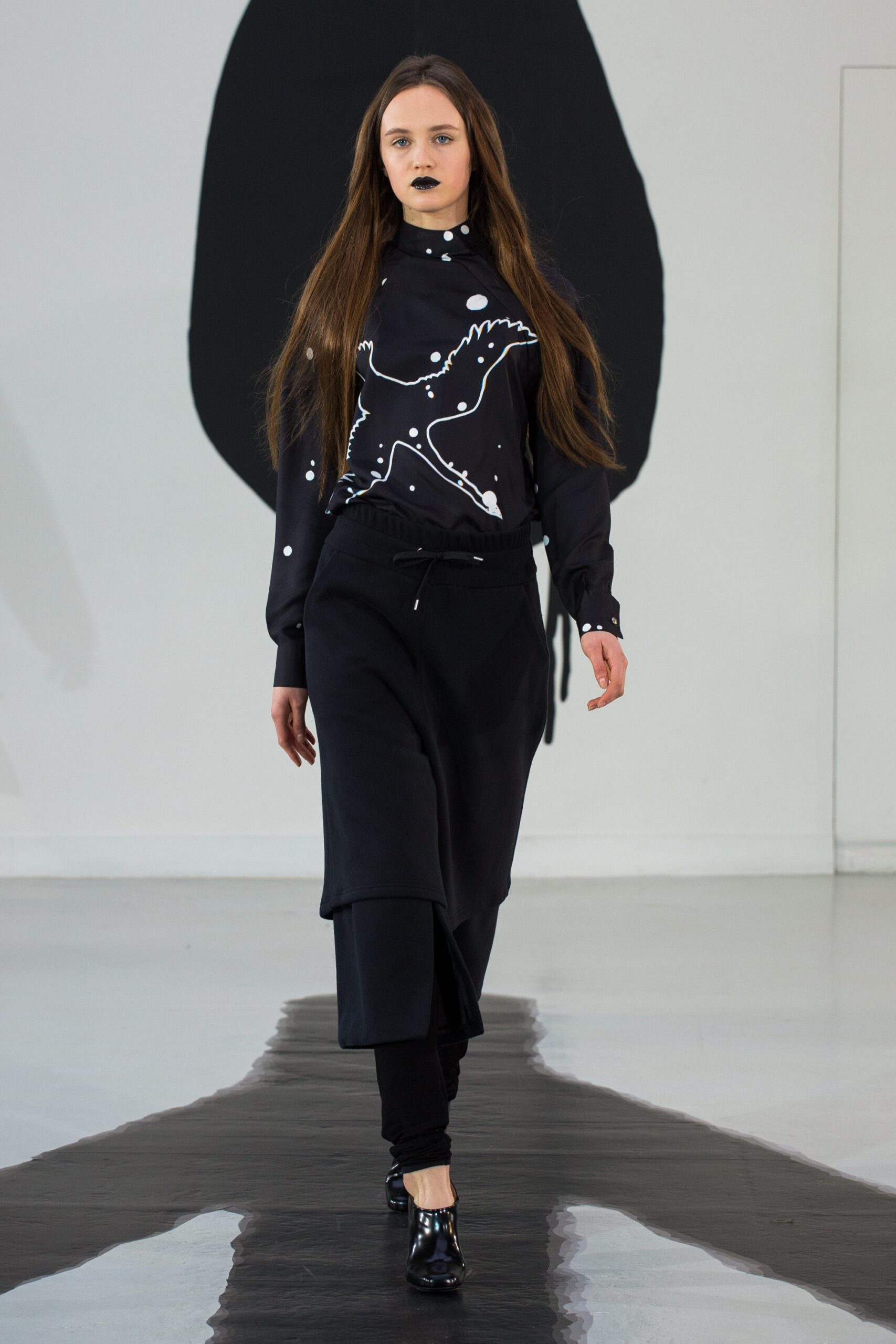 black relaxed zippered pants
