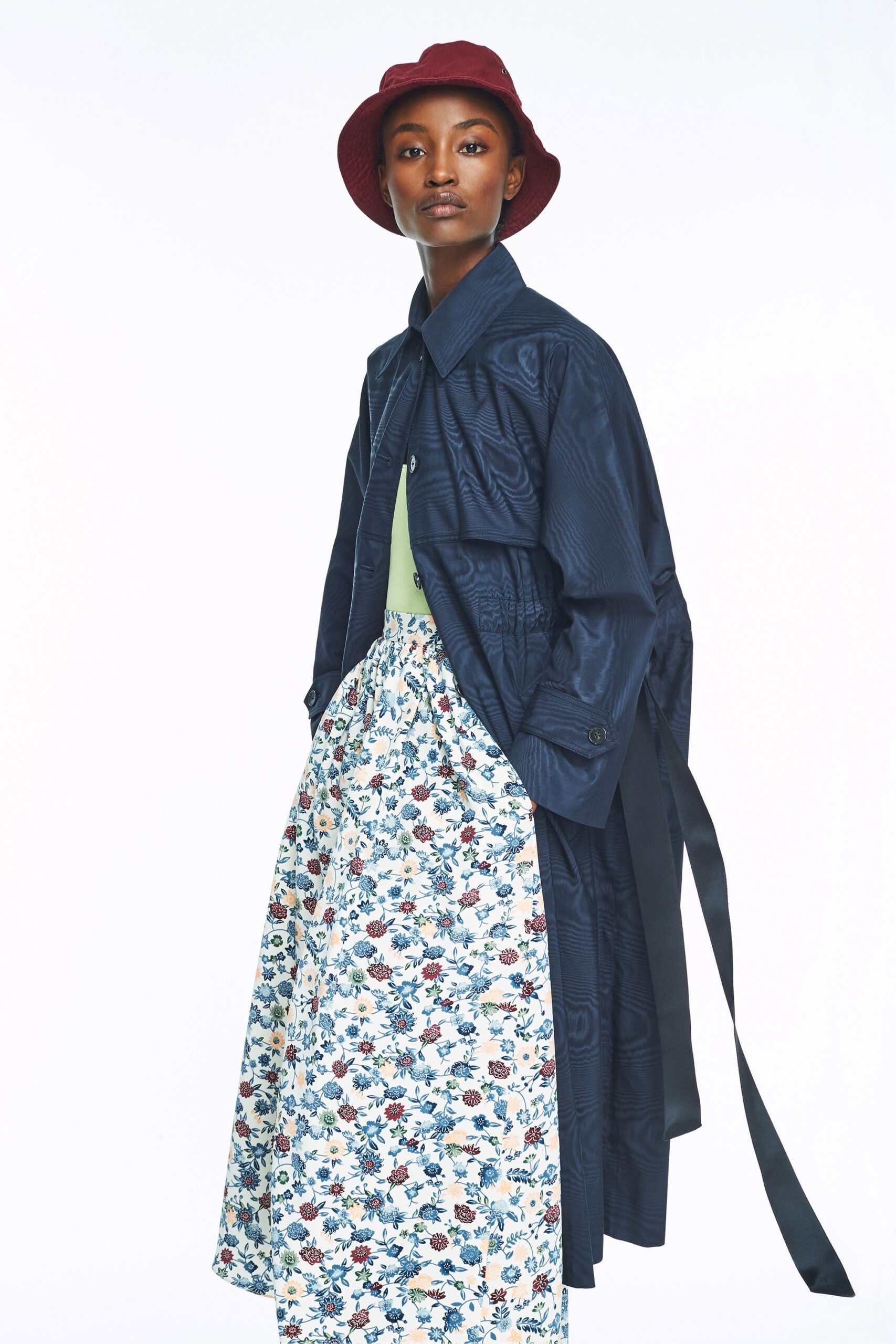 blue cotton long-sleeve collared relaxed buttoned coat