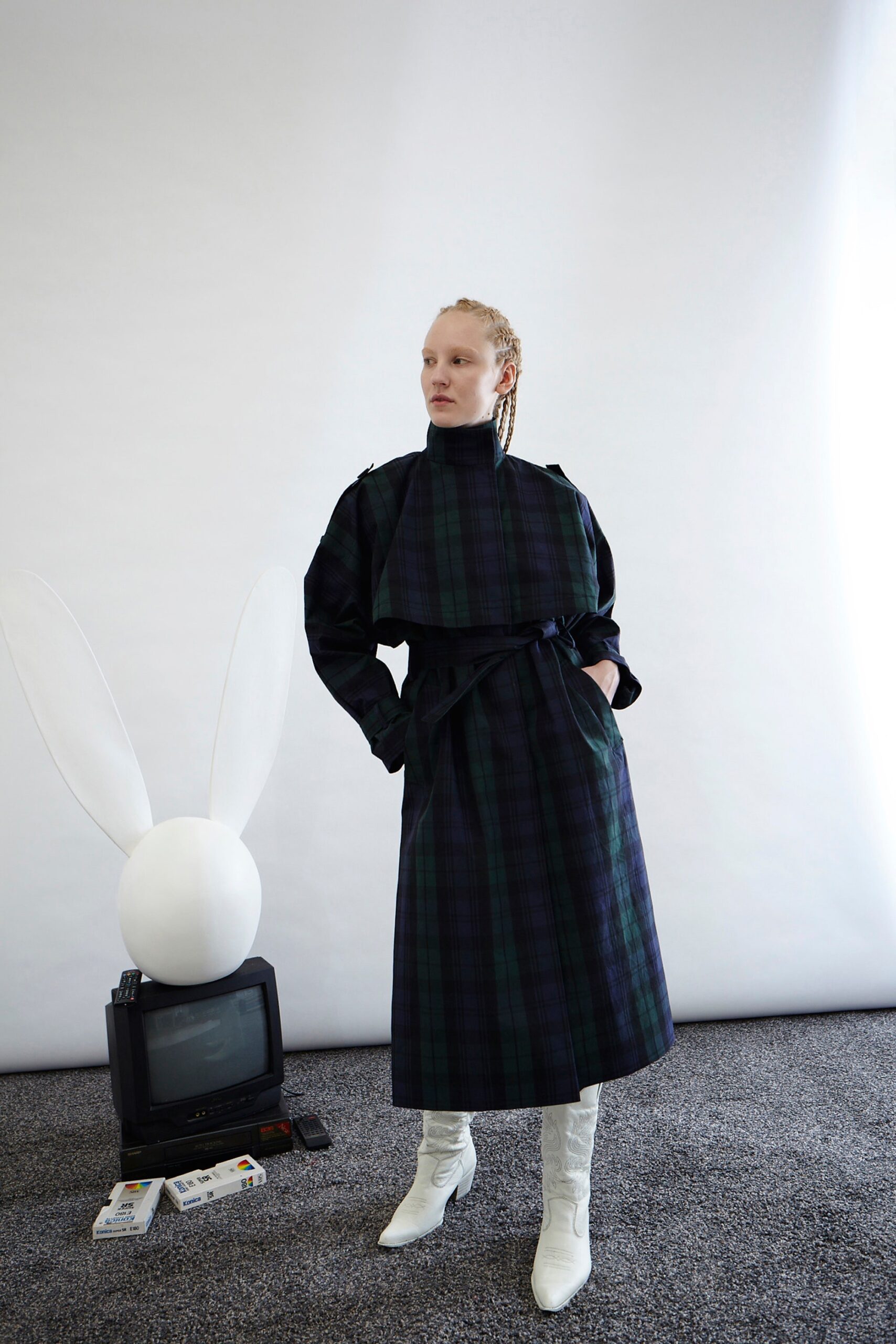 blue cotton long-sleeve high-neck relaxed checked belted coat