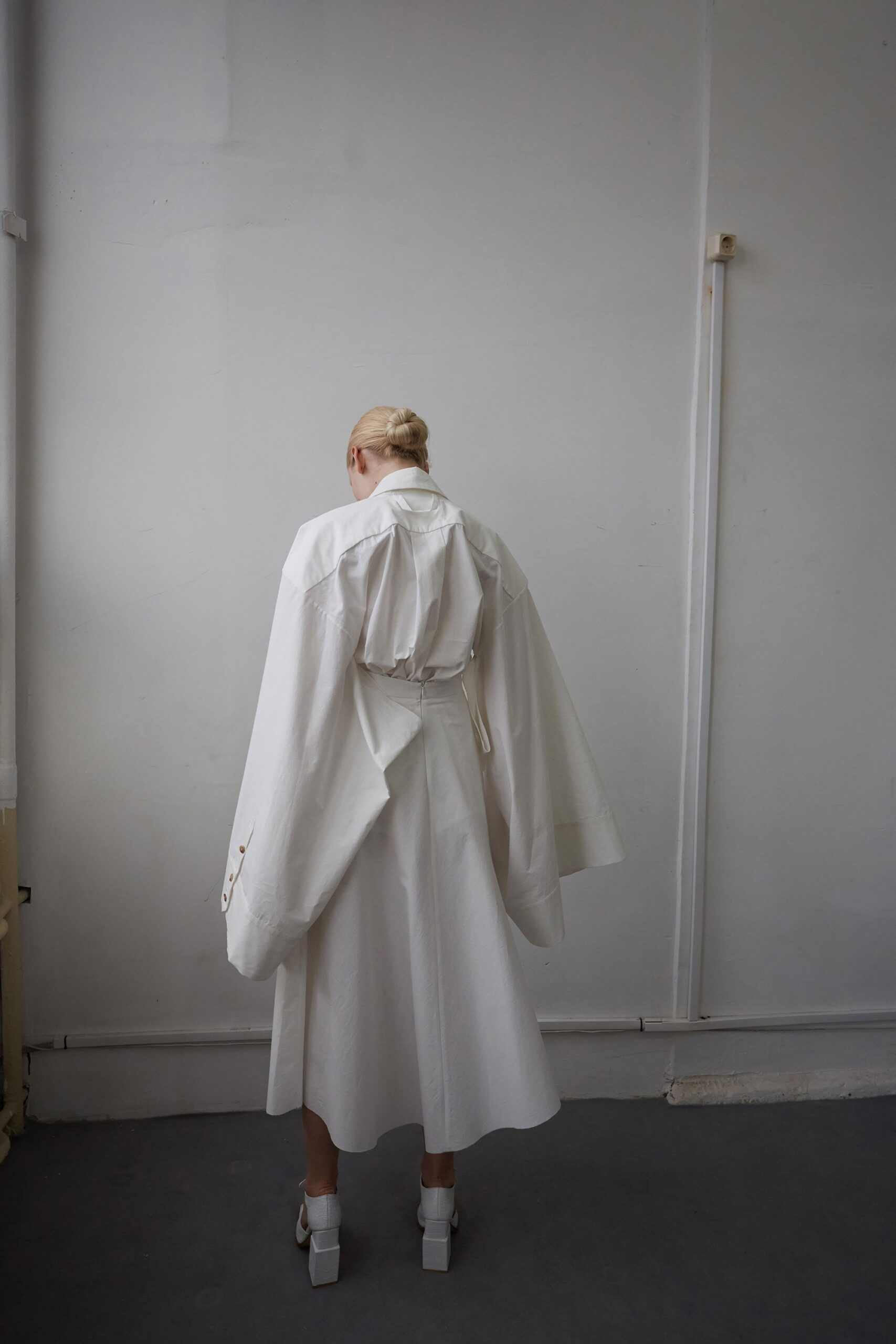 white relaxed cotton coat