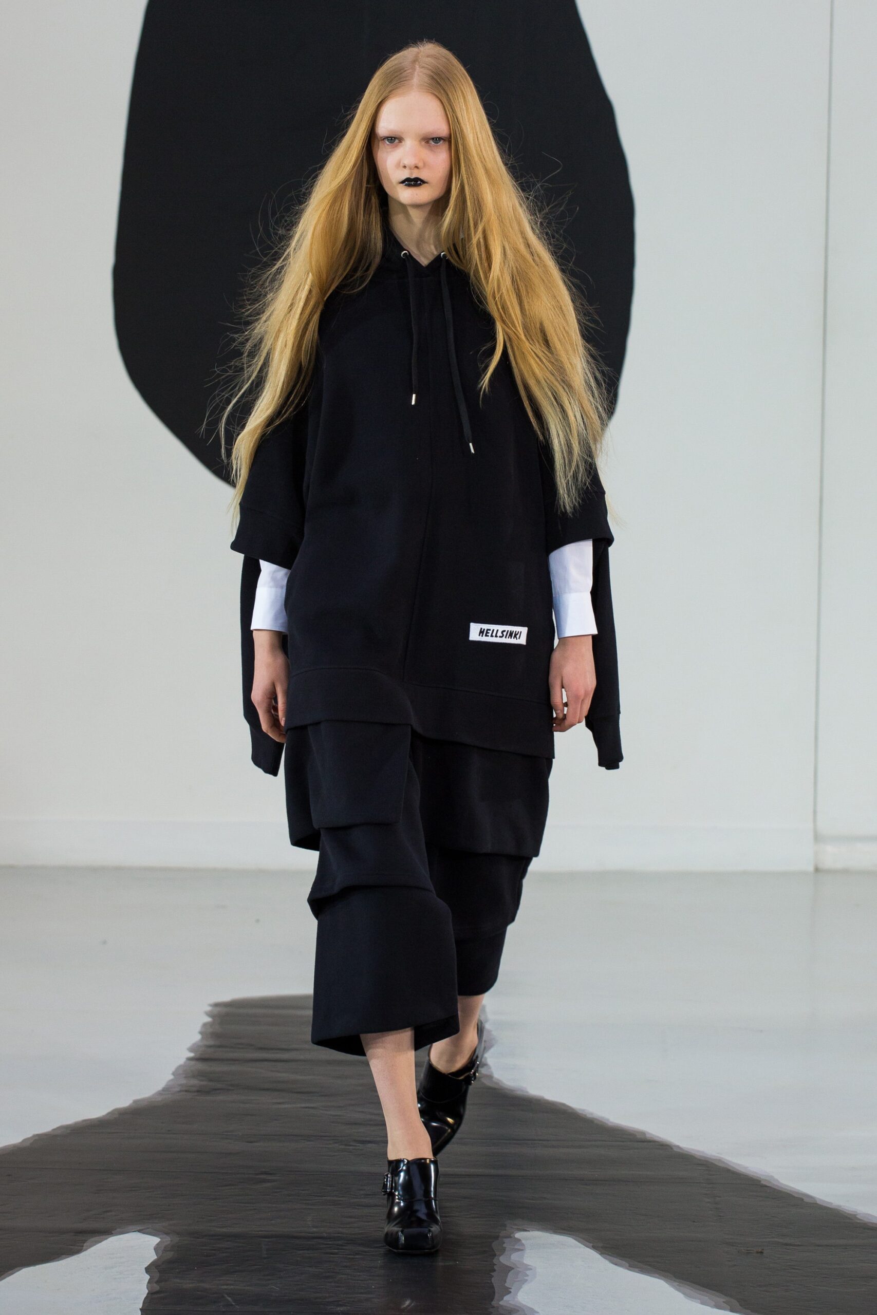black cotton long-sleeve hooded oversized zippered hoodie