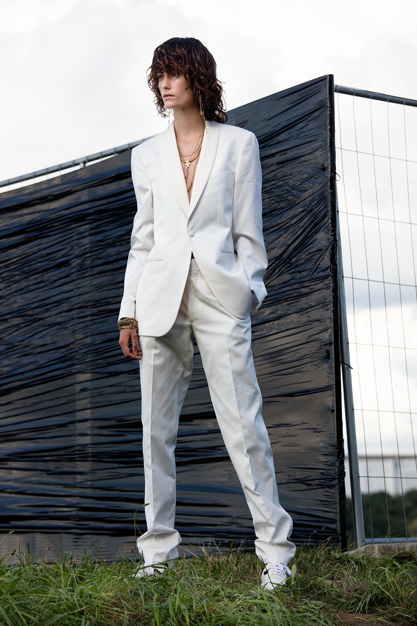 white cotton long-sleeve collared tailored straight-leg suit