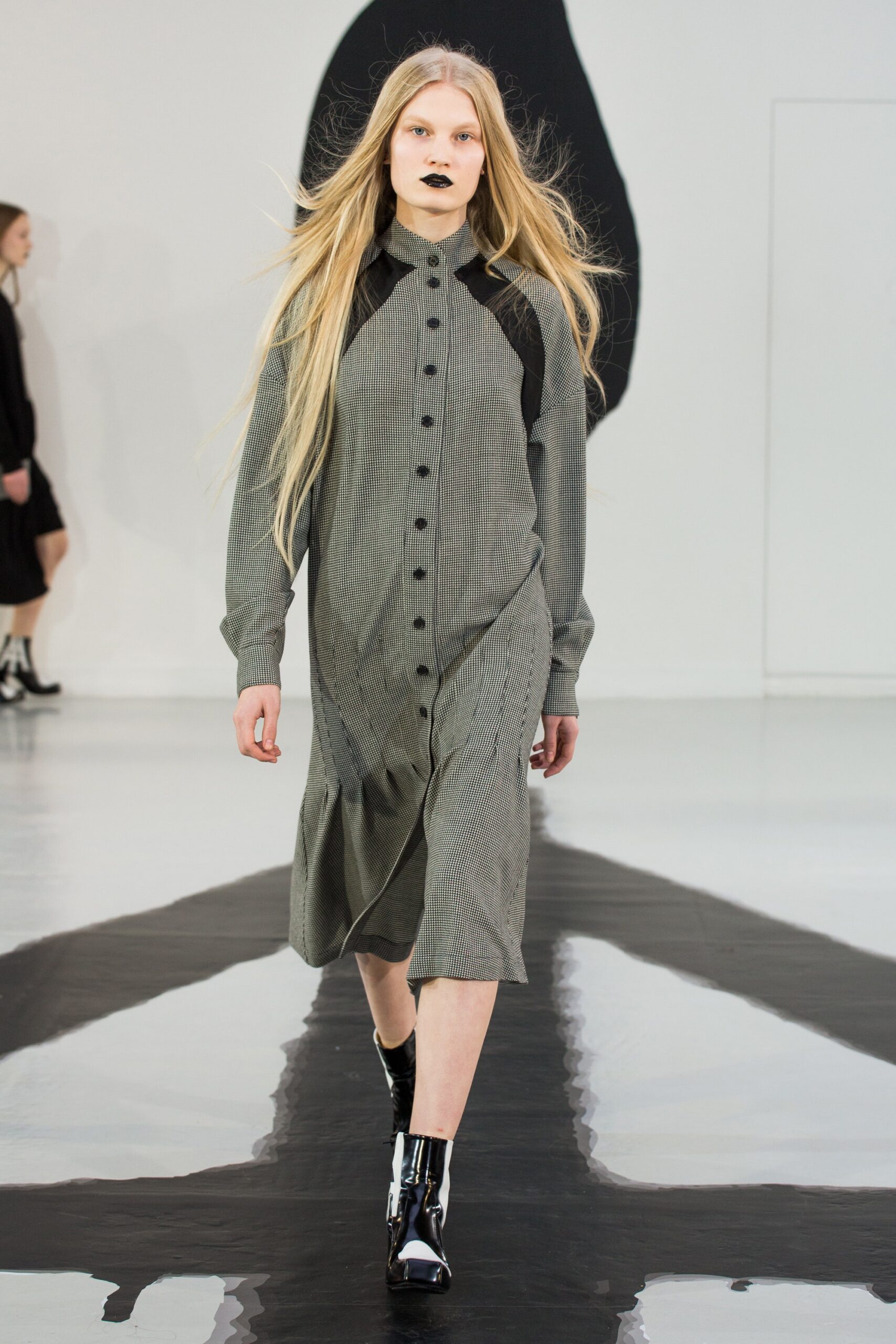 gray cotton fitted shirt-dress