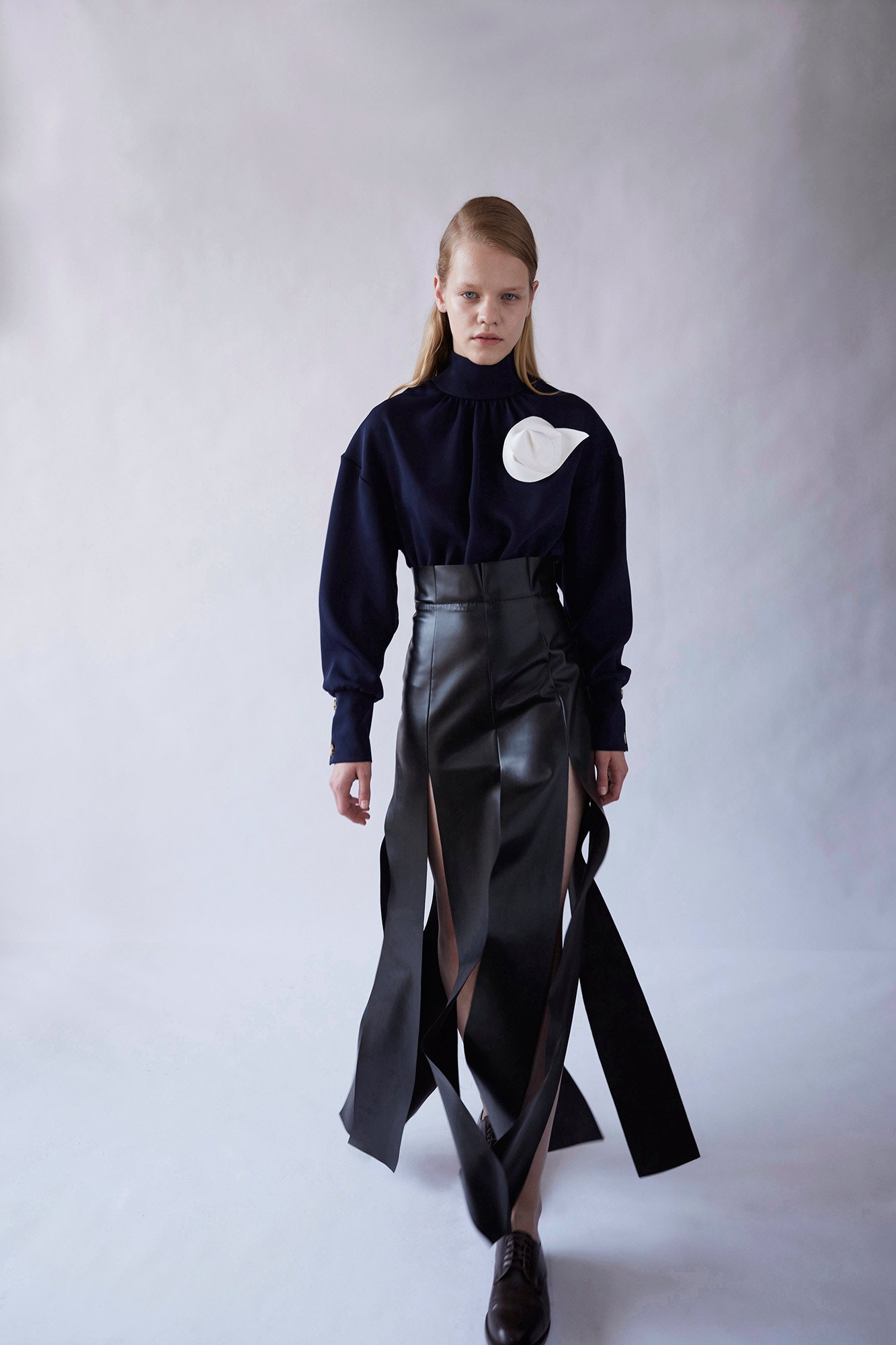 blue cotton long-sleeve collared relaxed layered top