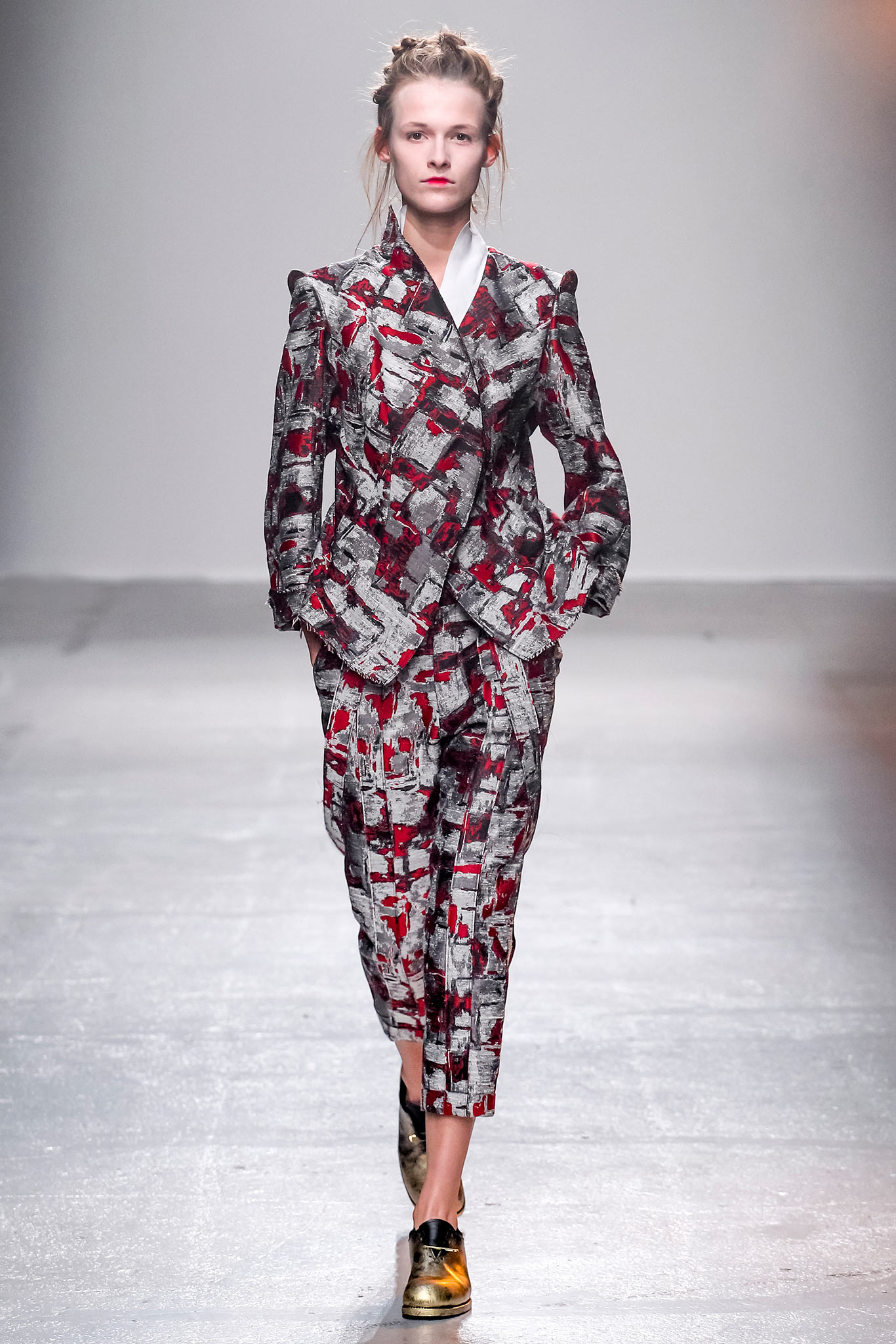 gray and red printed suit
