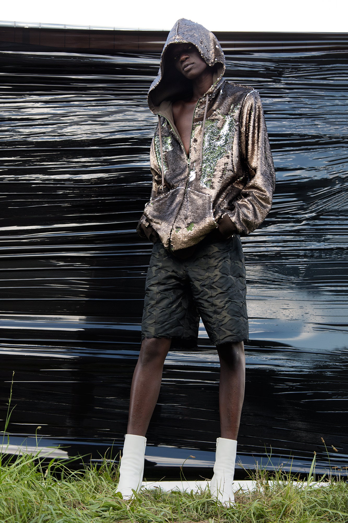 black cotton relaxed cargo shorts