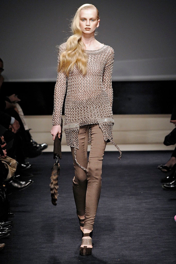 gray mesh long-sleeve scoop-neck relaxed layered sheer top