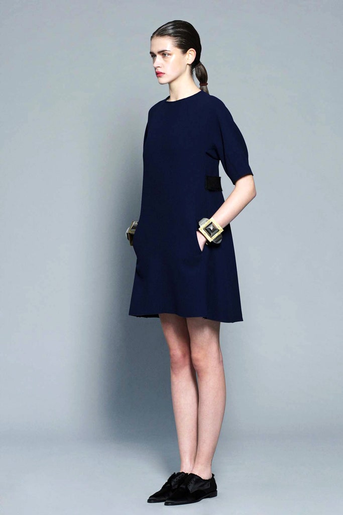 blue relaxed short-sleeve dress
