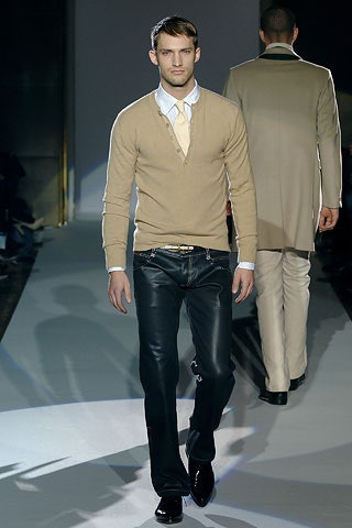 beige wool v-neck long-sleeve fitted sweater
