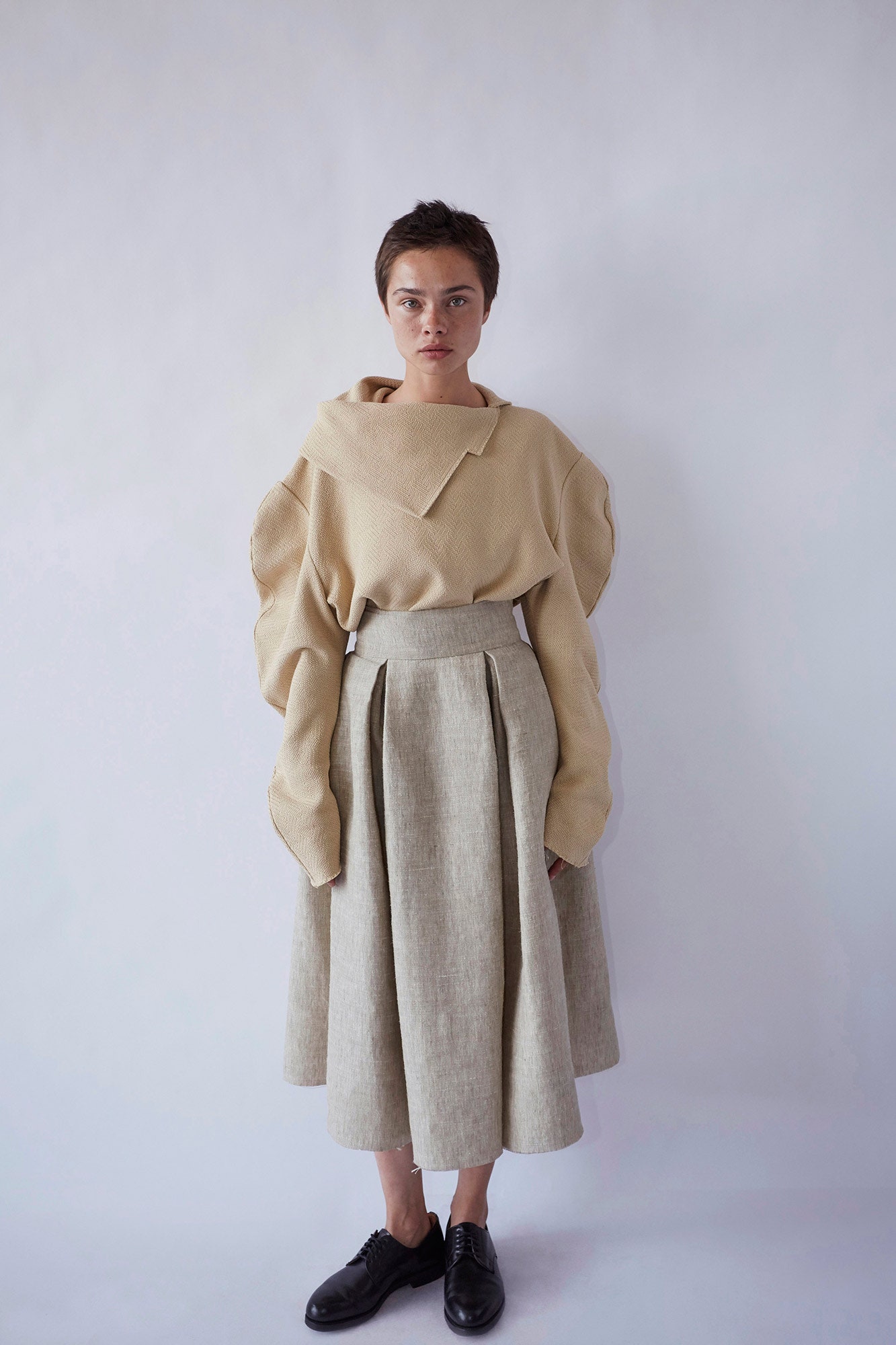 gray linen fitted pleated a-line midi skirt
