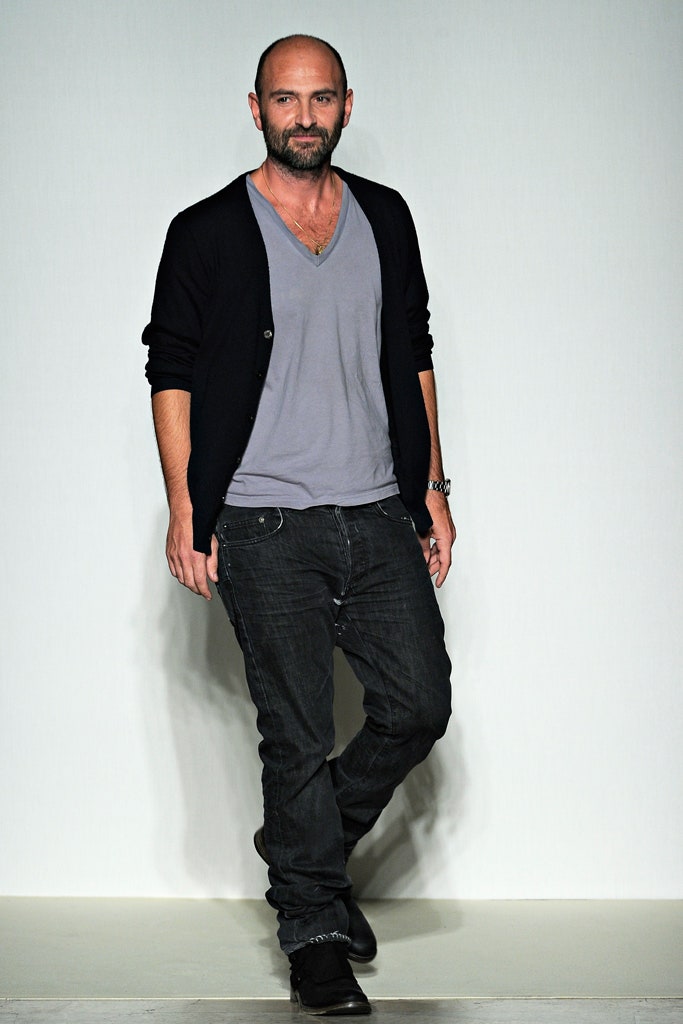 black denim slim jeans