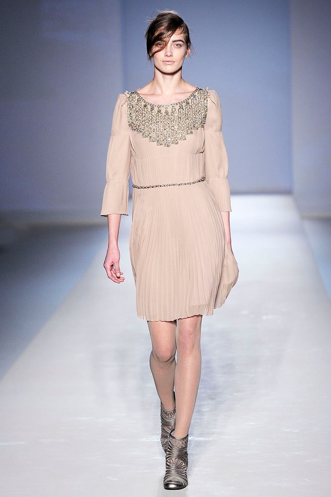 Alberta Ferretti Fall 2010 Ready-to-Wear
