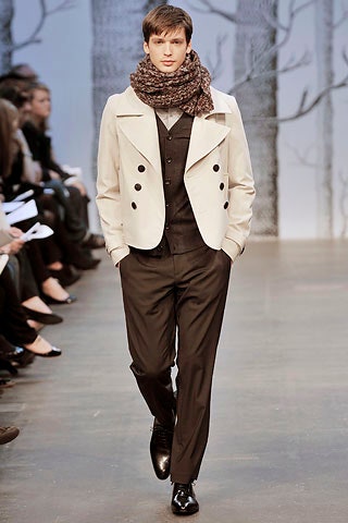 white cotton long-sleeve collared tailored buttoned jacket