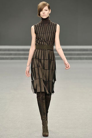 brown pleated midi dress with boots