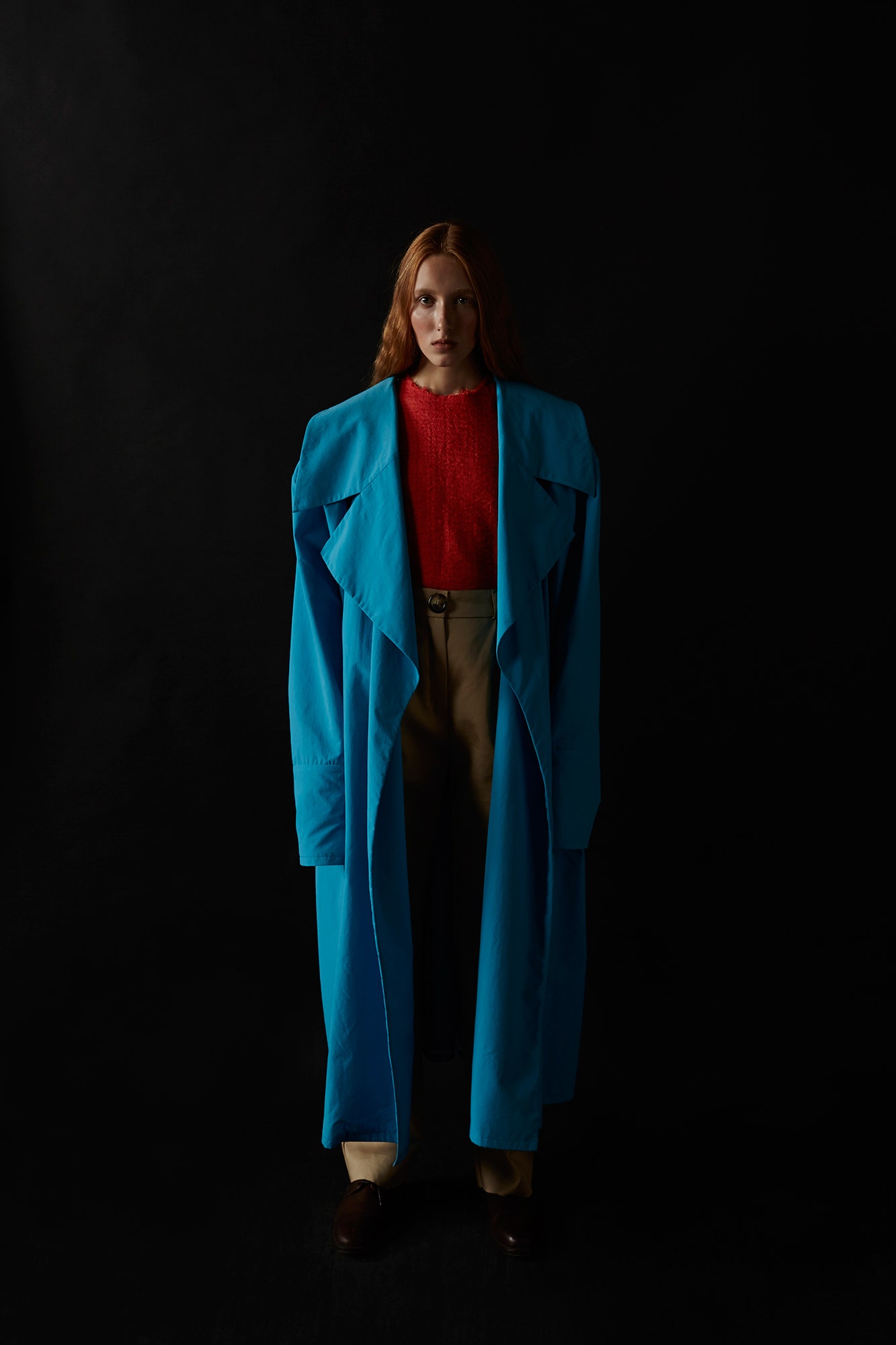 blue cotton long-sleeve collared oversized buttoned coat