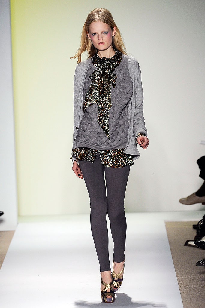 gray cotton long-sleeve collared relaxed quilted cardigan