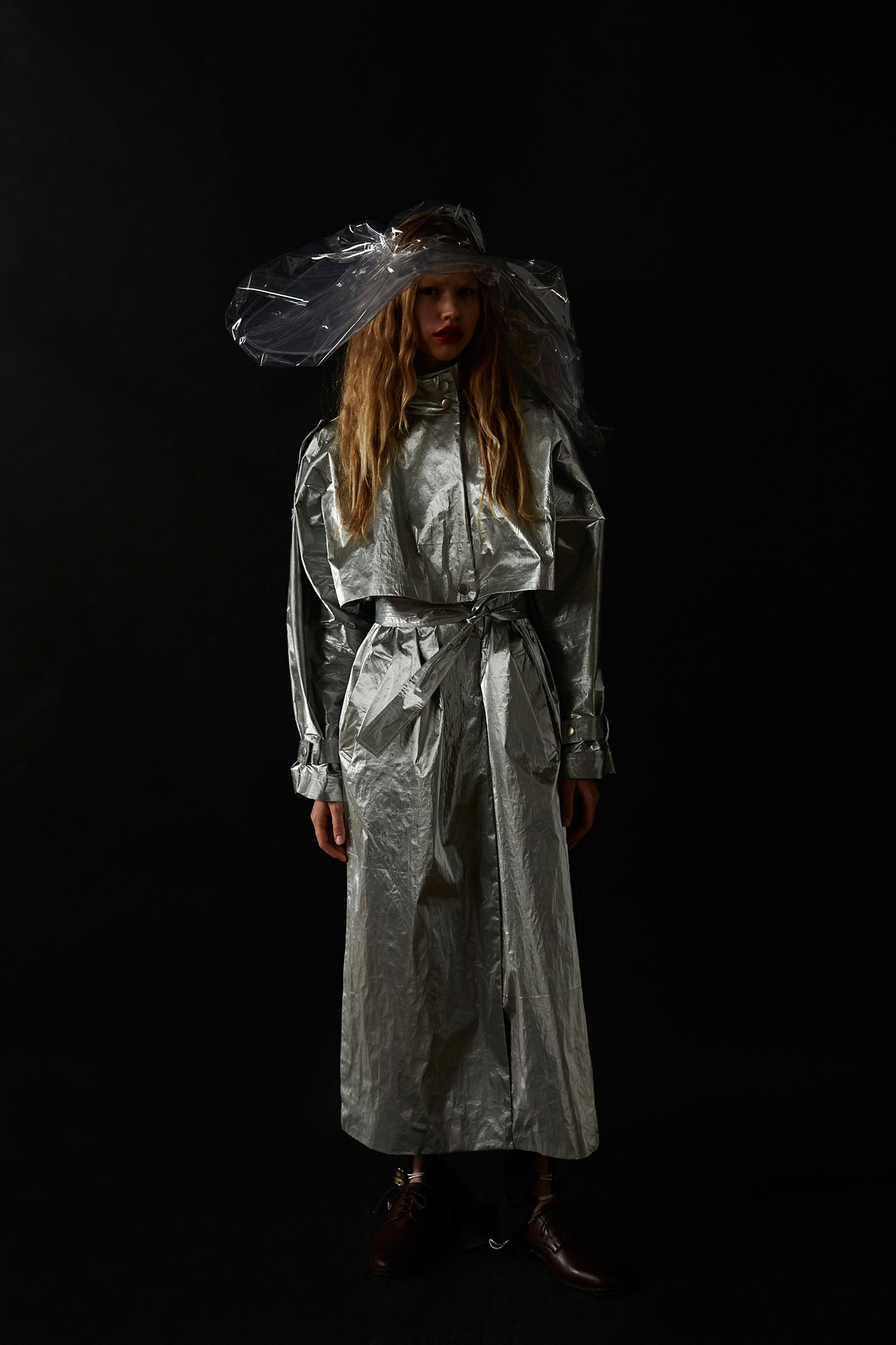 gray vinyl long-sleeve collared relaxed belted shiny coat