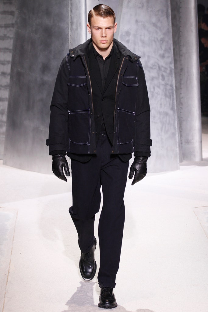 black fitted jacket and pants