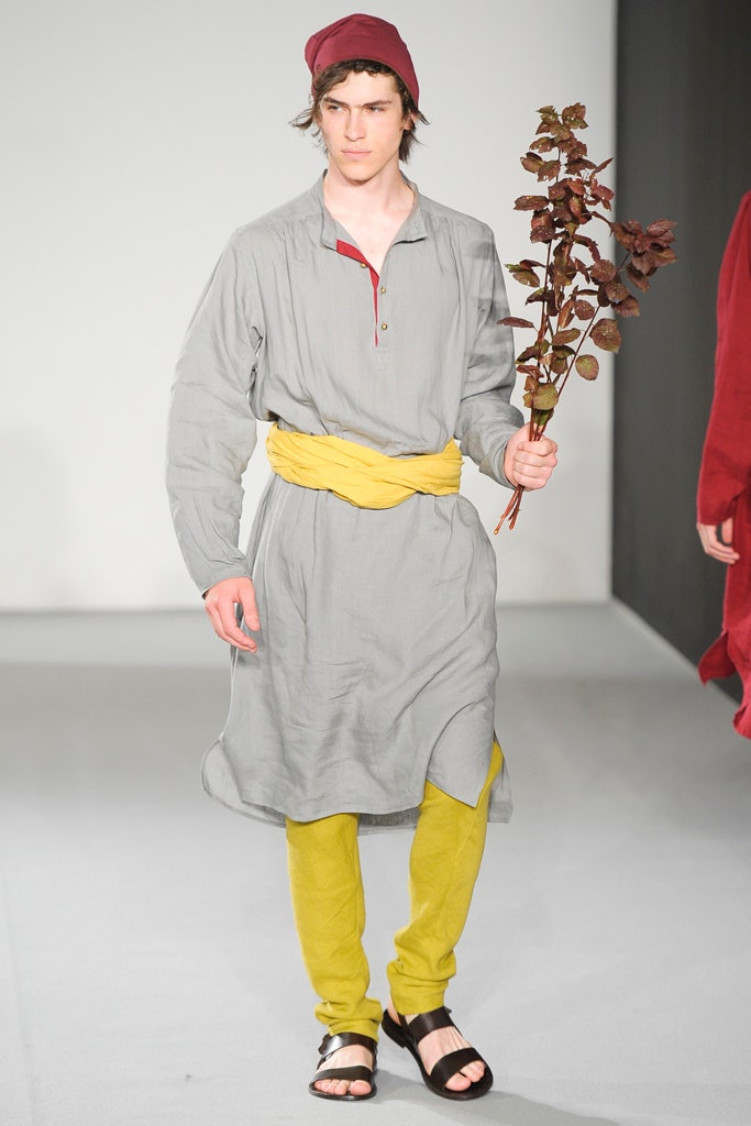 gray shirt-dress with yellow pants