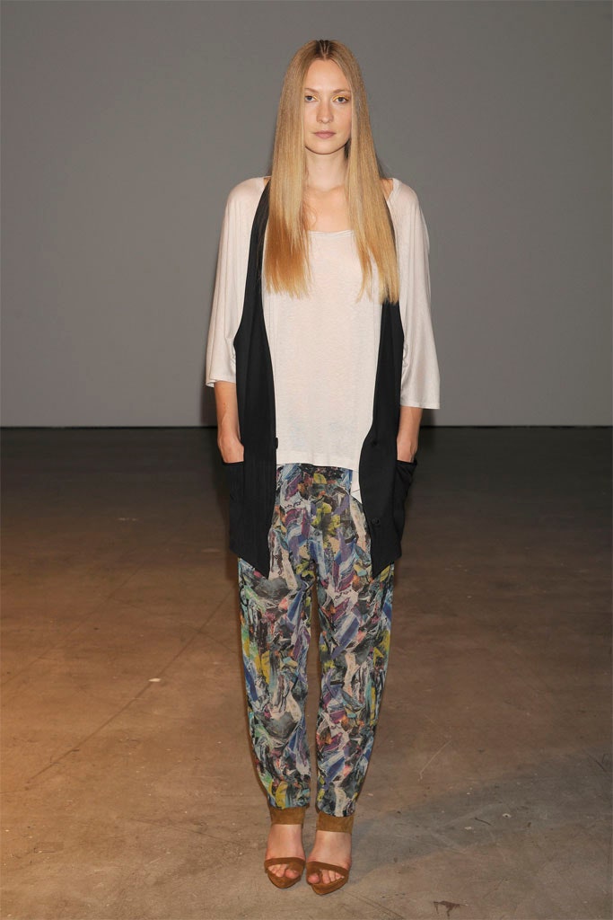 white relaxed top with printed pants