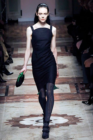 black leather fitted zippered shoes