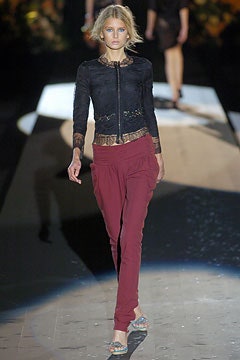 black lace long-sleeve collared fitted zippered jacket