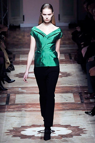 green silk short-sleeve v-neck fitted structured top
