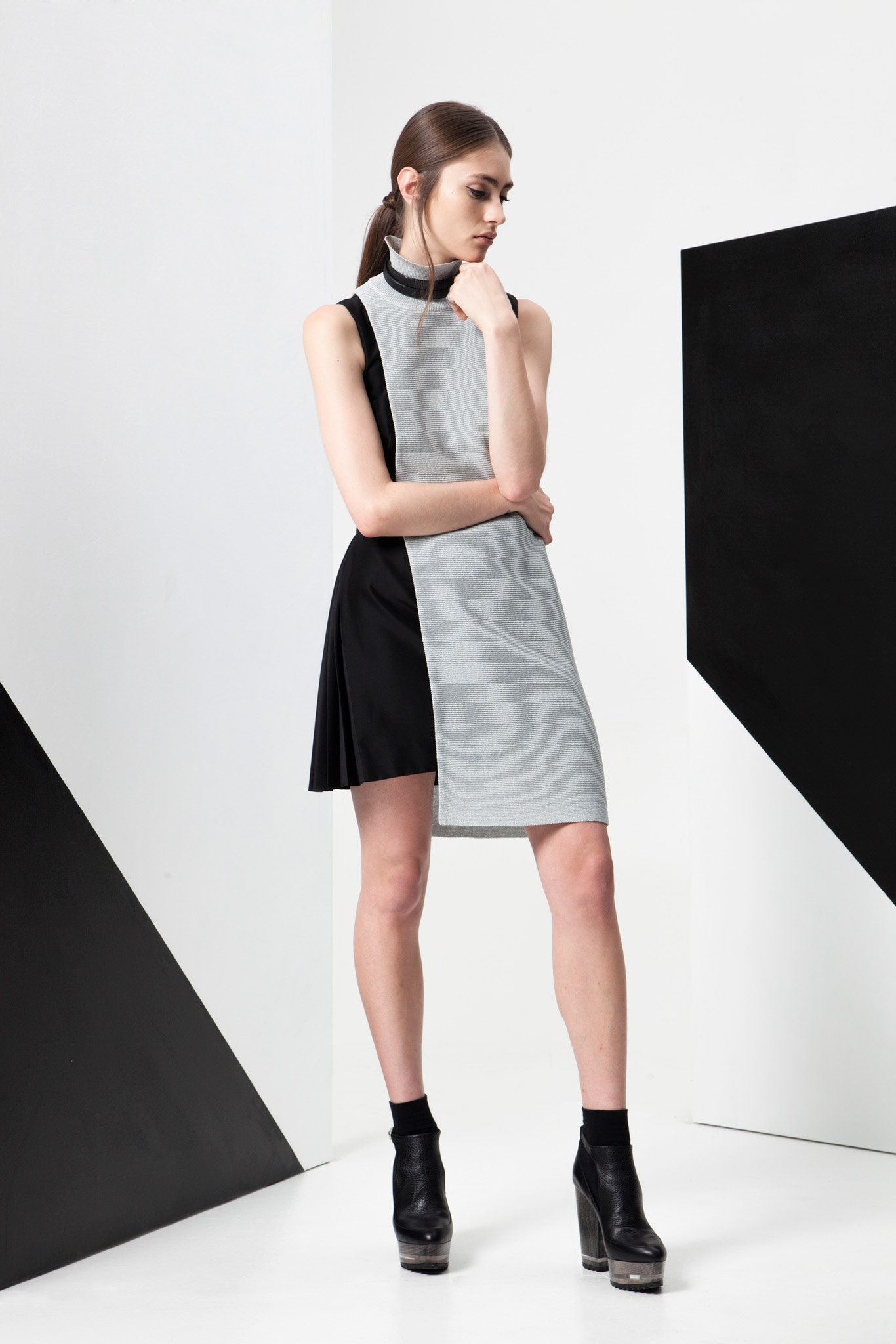 color-blocked fitted mini dress
