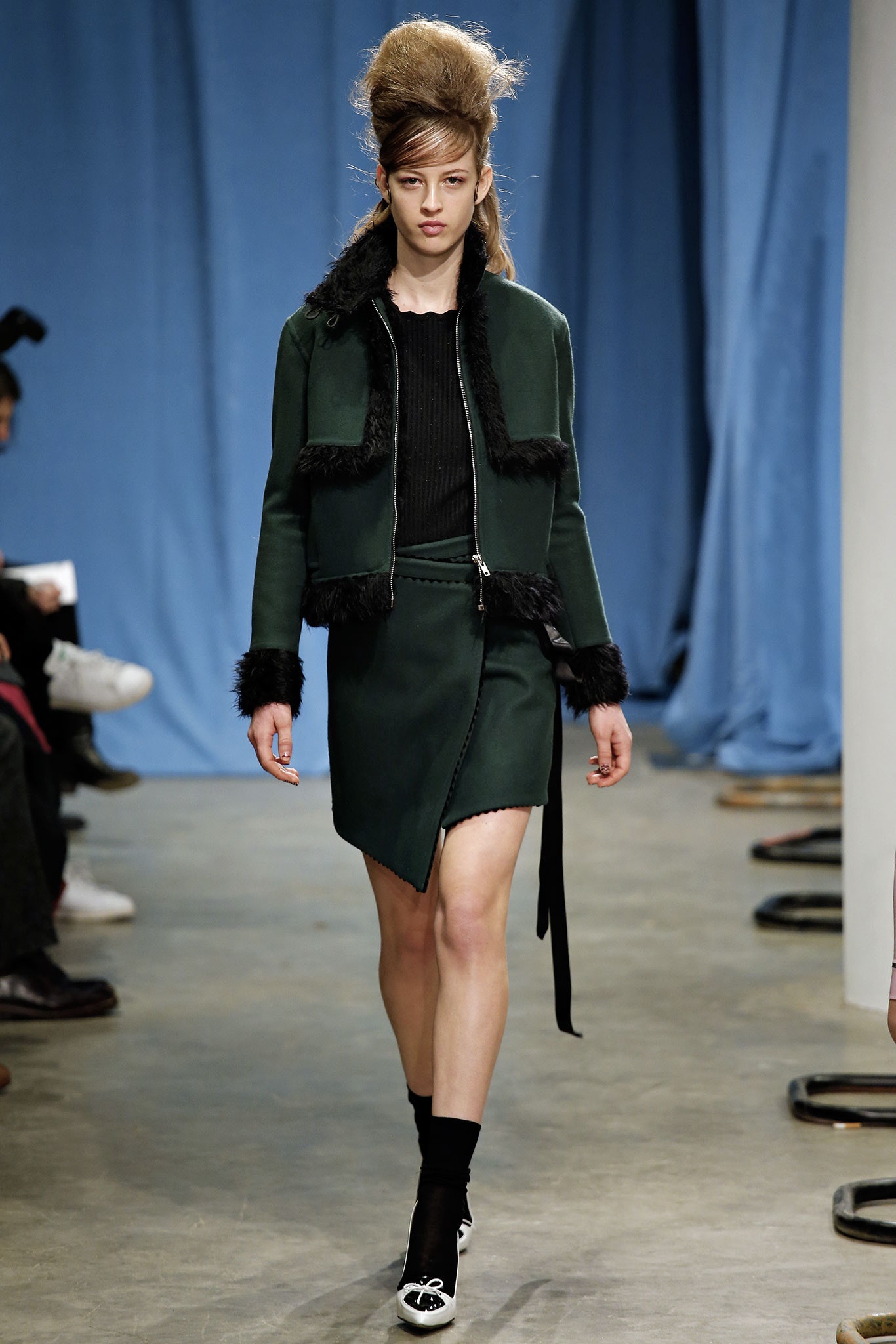 green wool long-sleeve collared fitted zippered fringed jacket