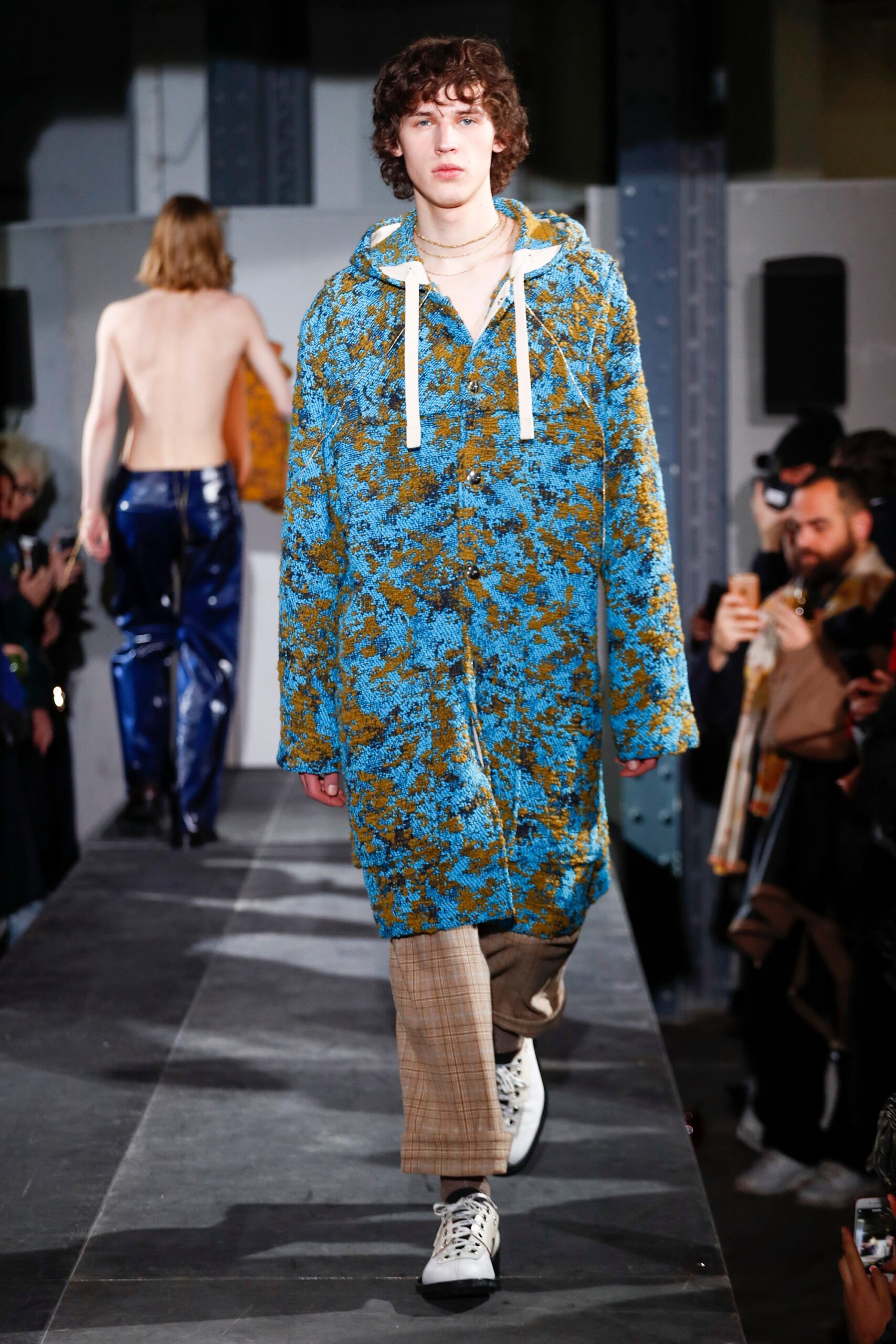 blue cotton long-sleeve collared oversized printed coat