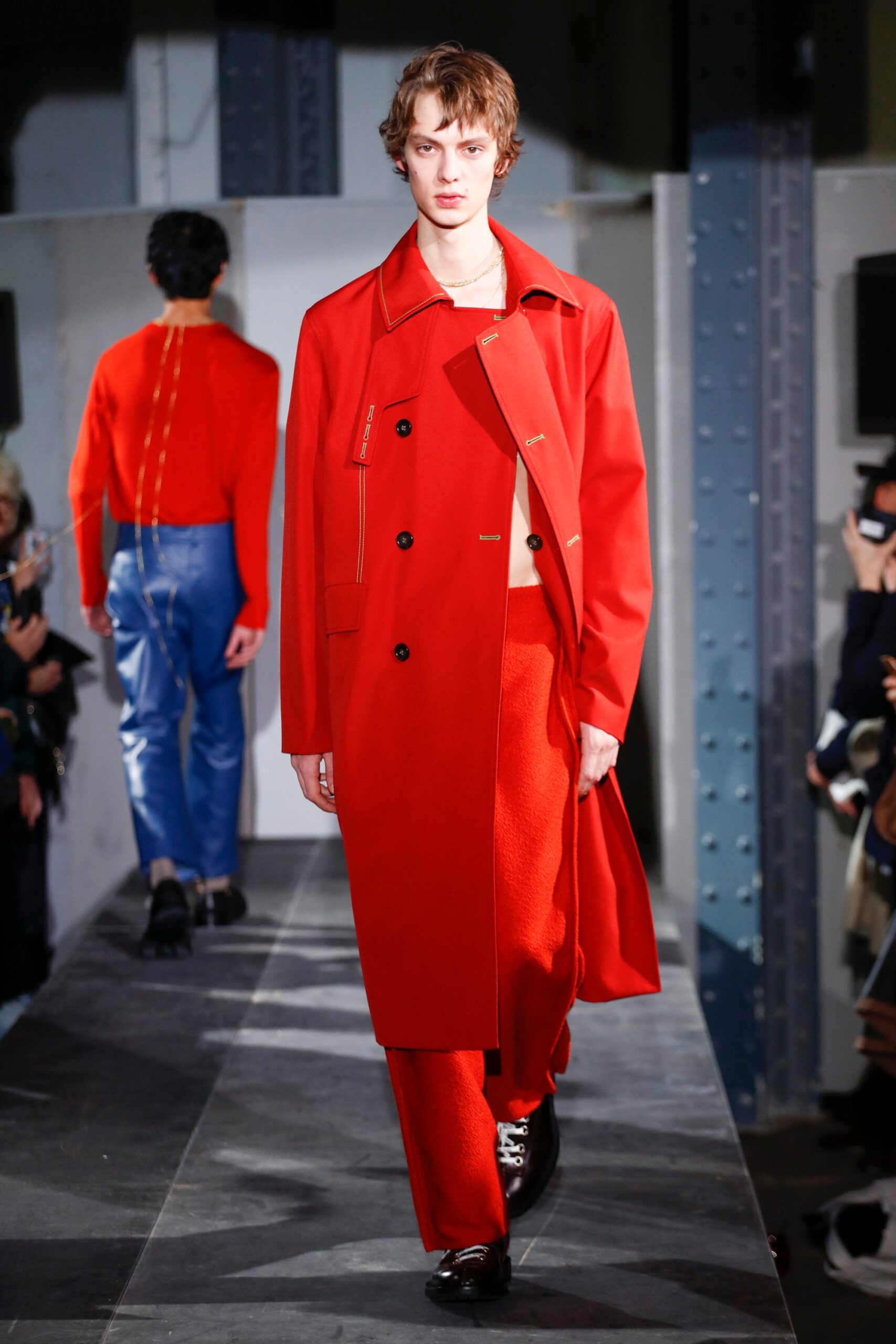 red cotton long-sleeve collared fitted zippered coat