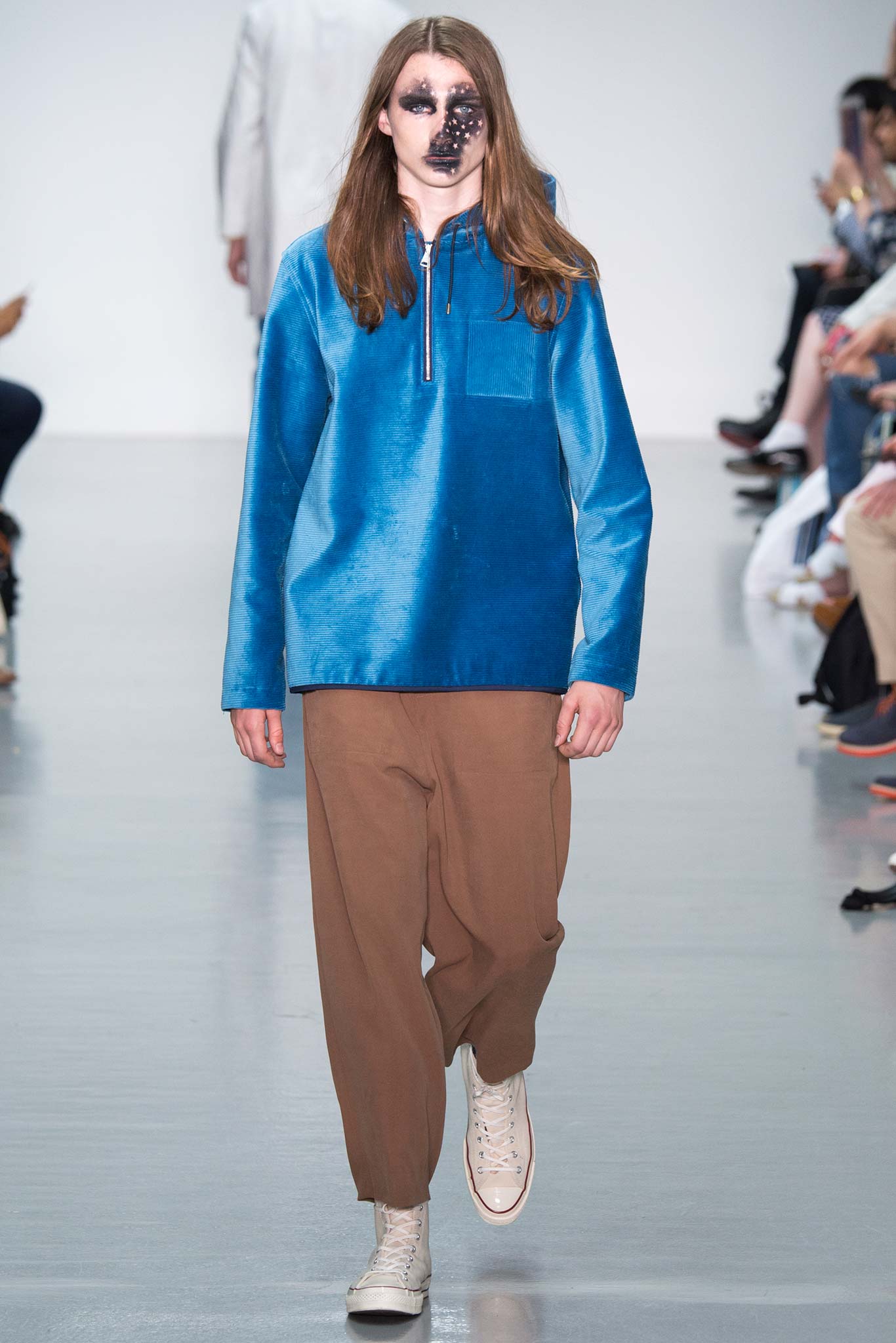 blue velvet relaxed top with brown pants