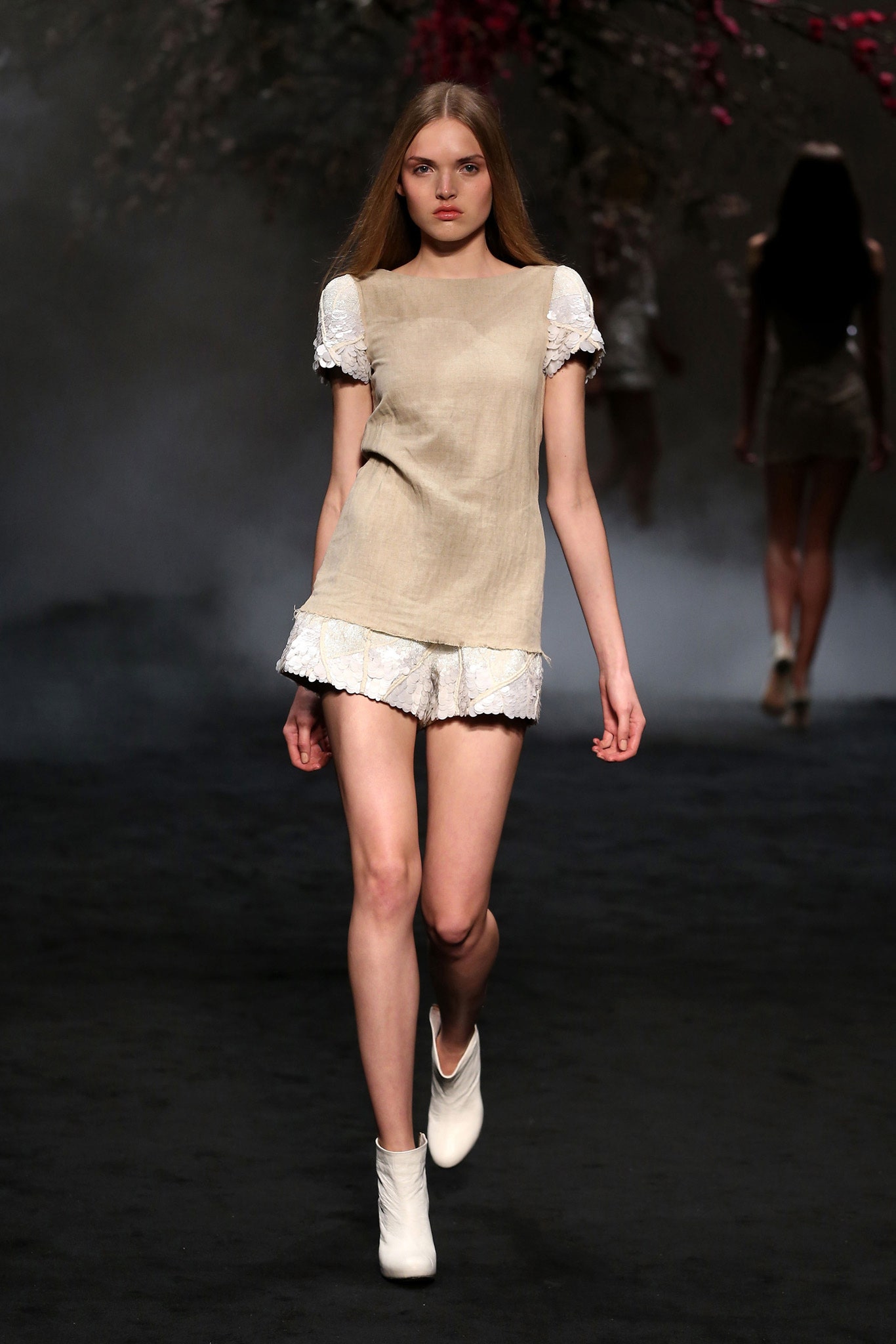 beige fitted sleeveless dress