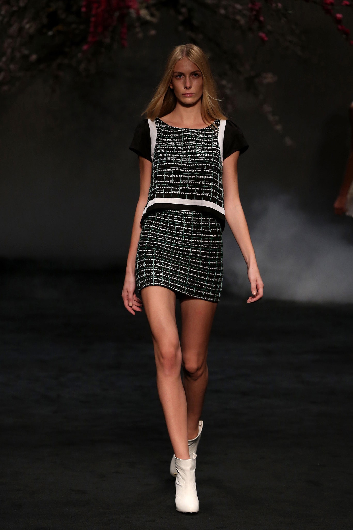 black and white fitted mini-dress