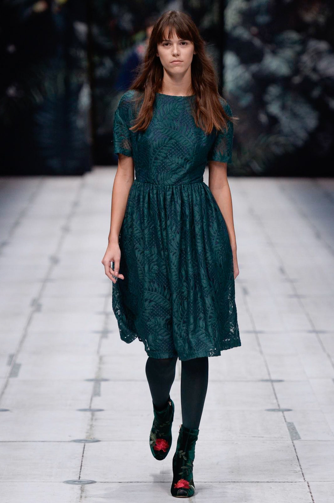 green lace short-sleeve dress
