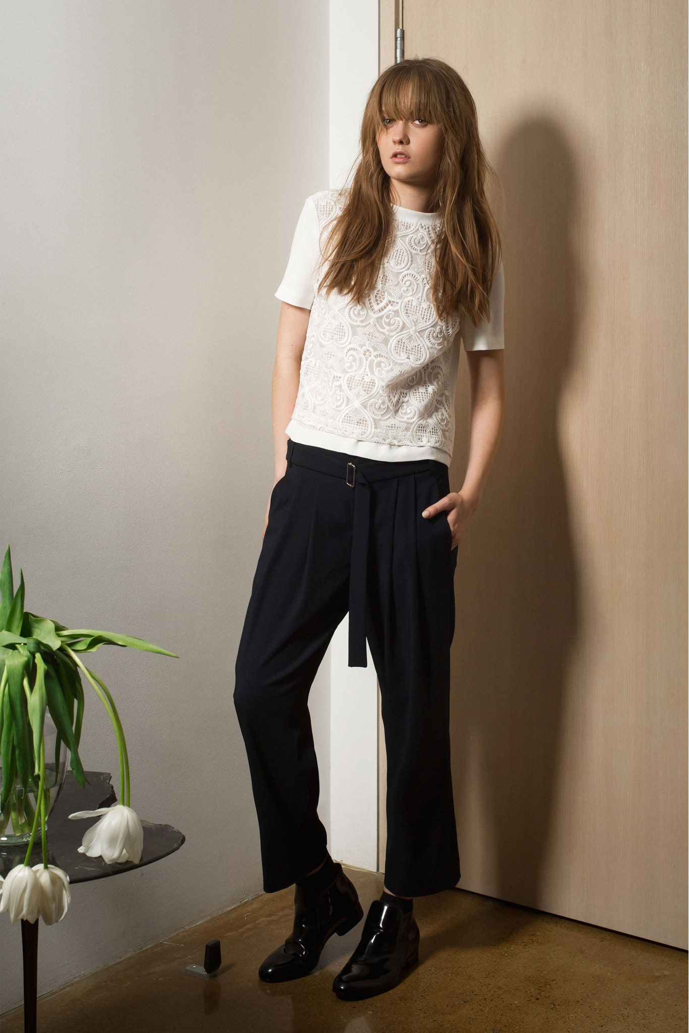 white cotton short-sleeve collared fitted embroidered top