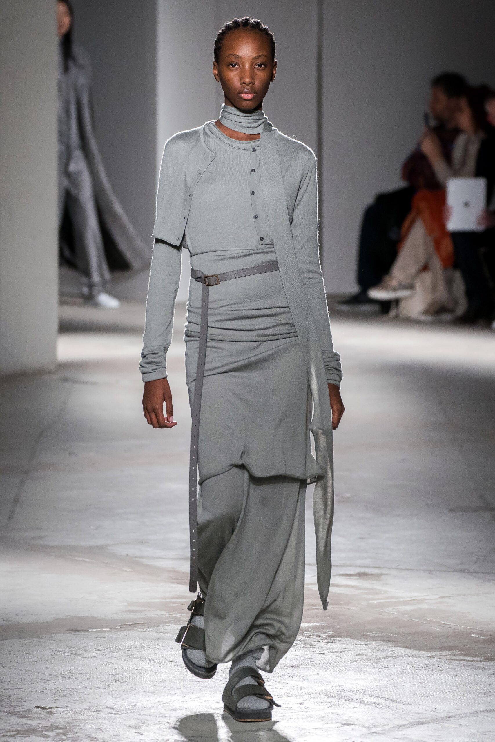 gray fitted long-sleeve dress
