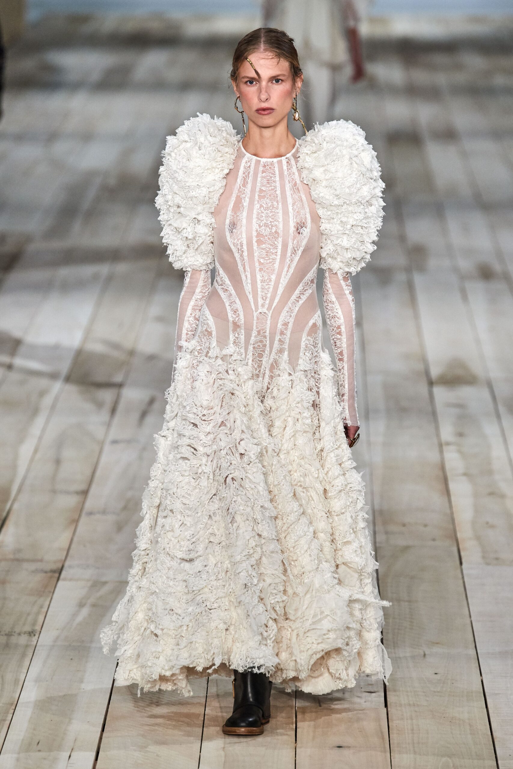 white lace fitted gown
