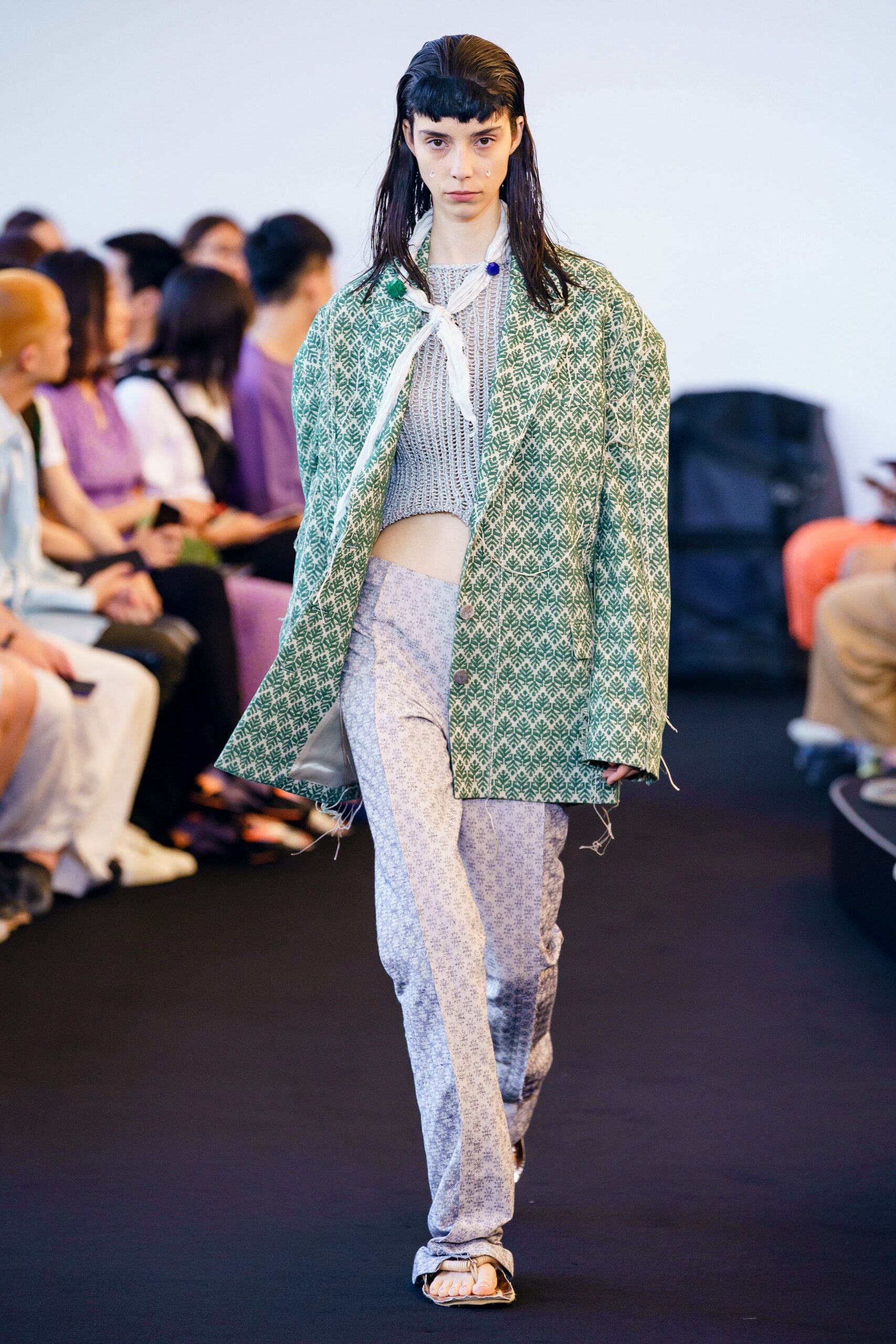 green cotton long-sleeve collared relaxed printed jacket