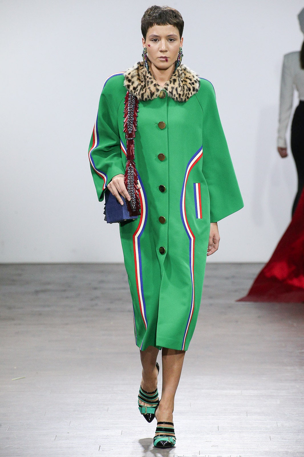 green relaxed coat with leopard collar