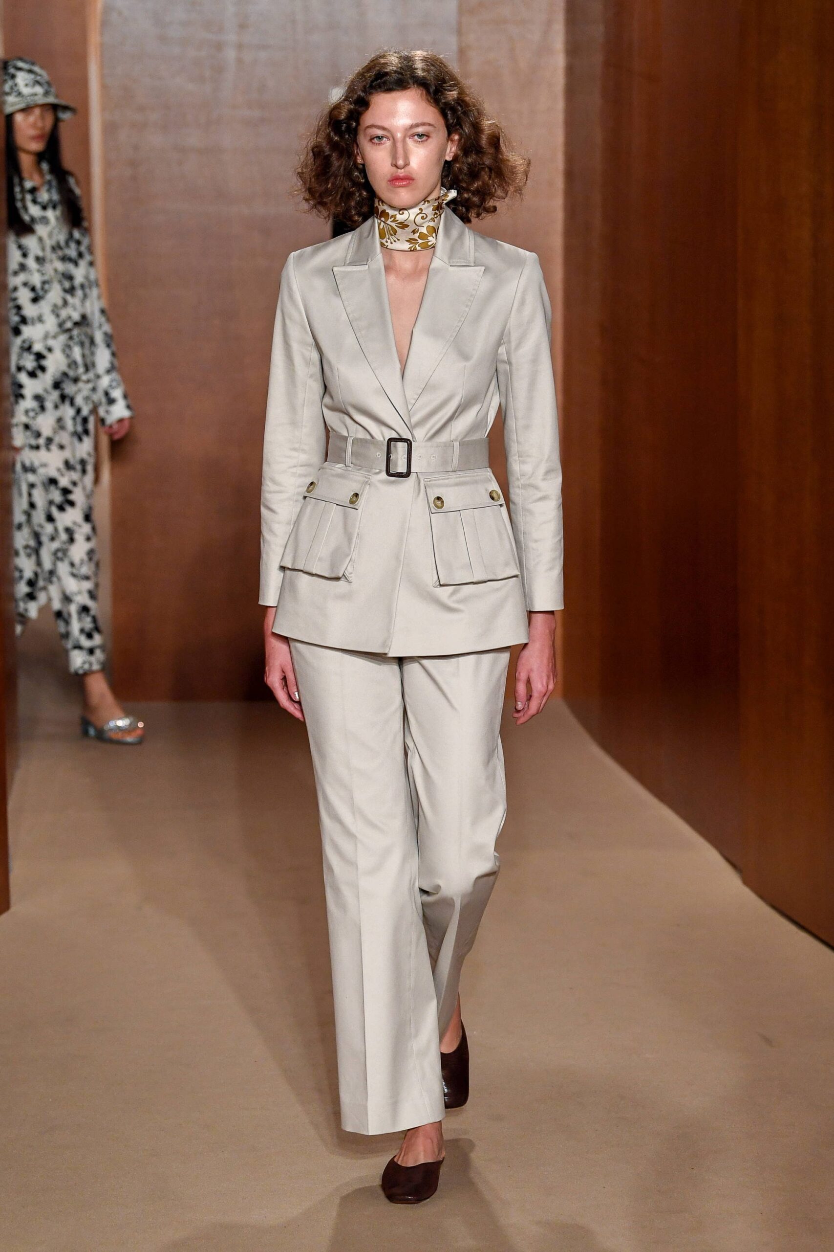 beige cotton long-sleeve collared tailored buttoned belted suit